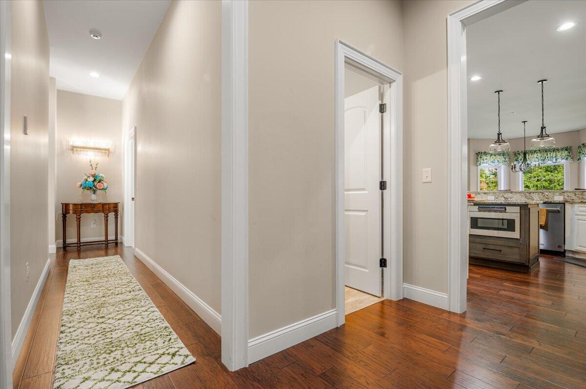 306 Combs Circle Property Photo 40