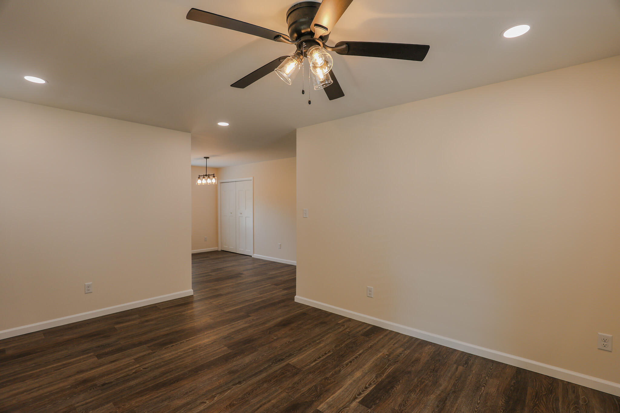 1206 Salem Avenue Property Photo 6