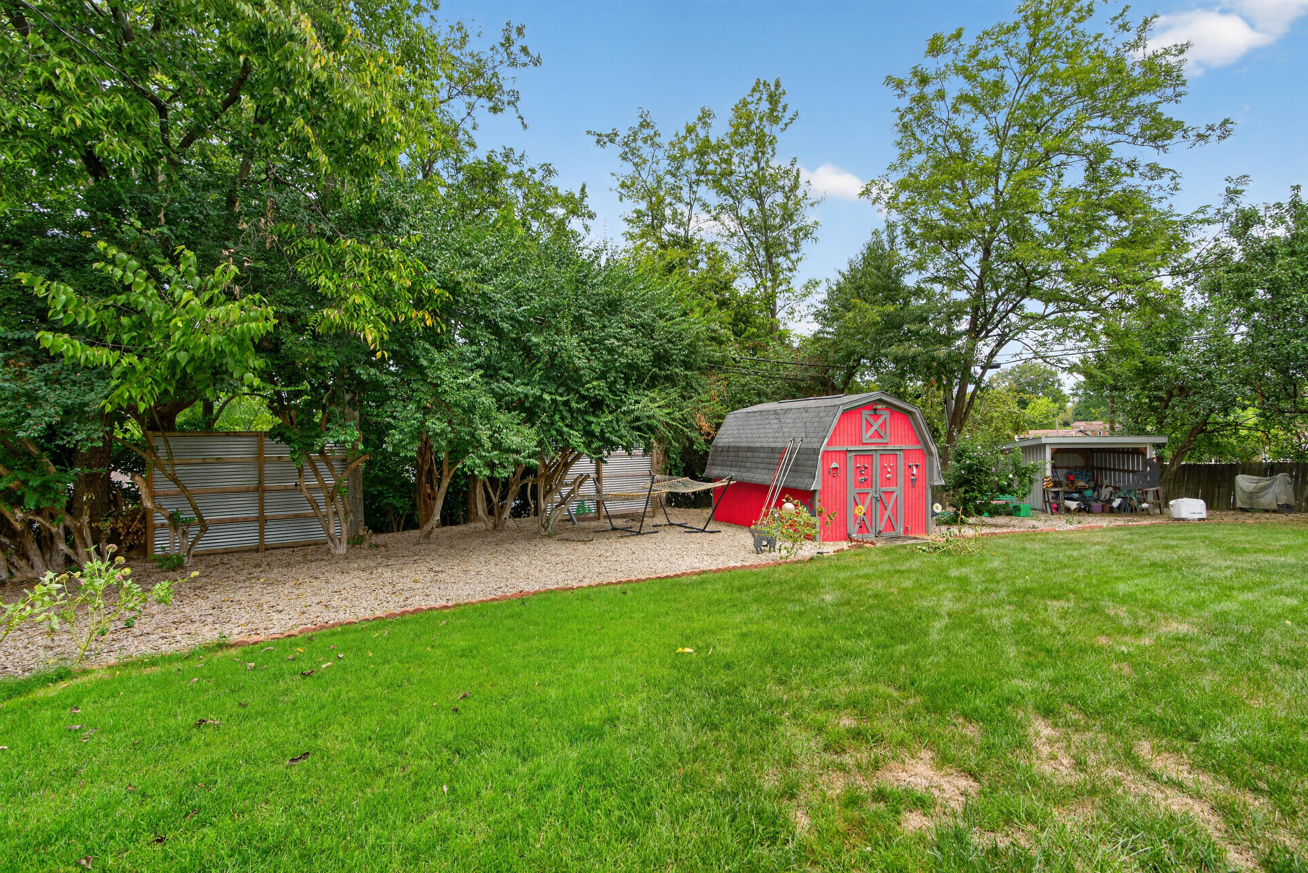 1633 Thames Drive Property Photo 25