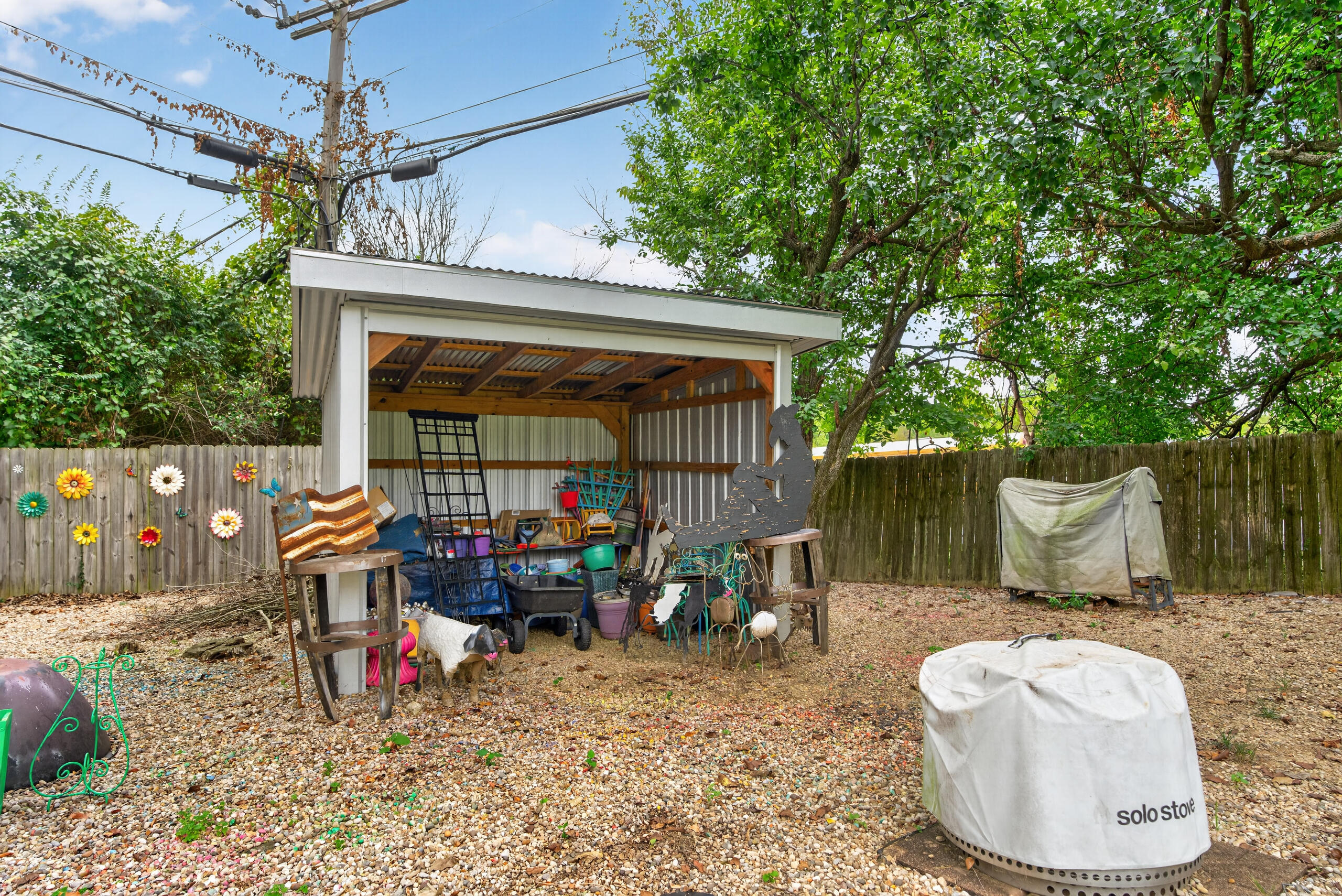 1633 Thames Drive Property Photo 28