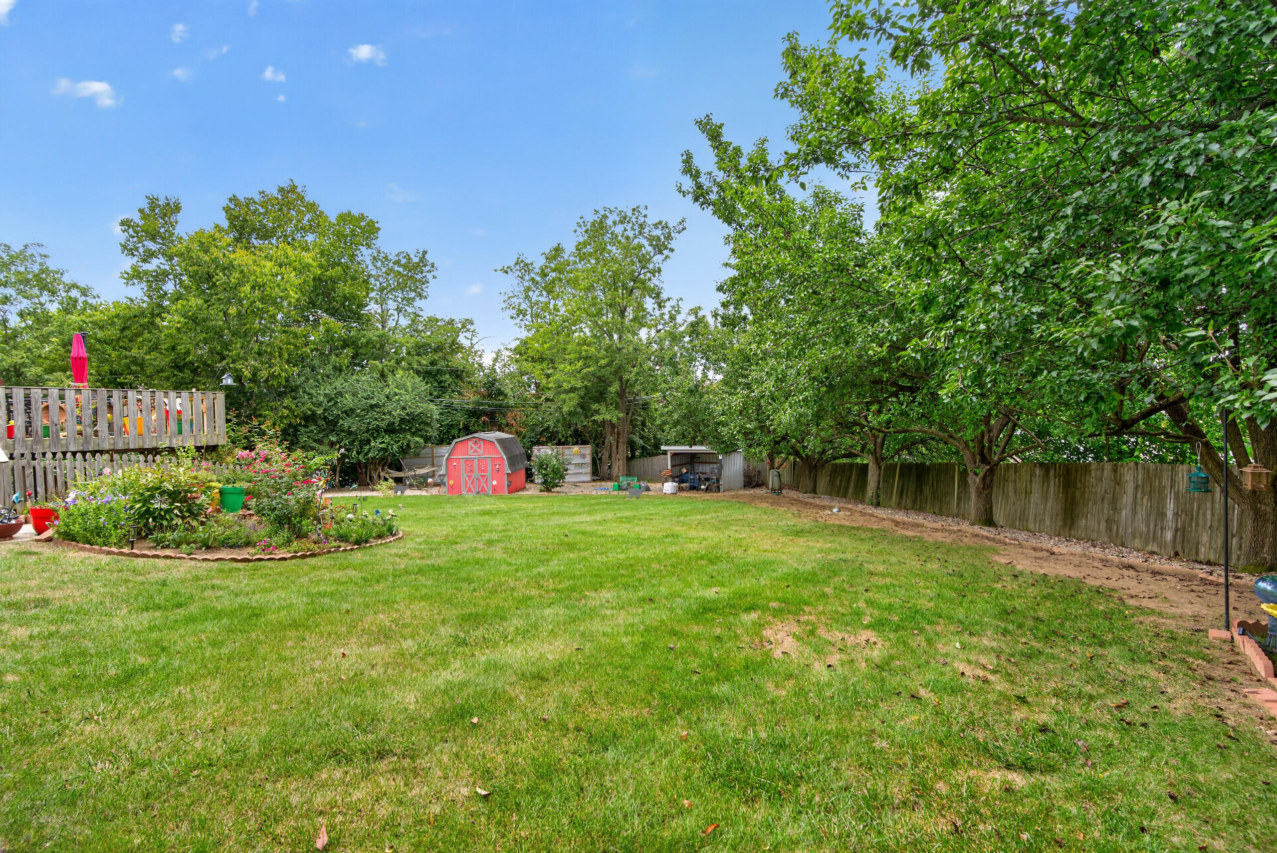 1633 Thames Drive Property Photo 29