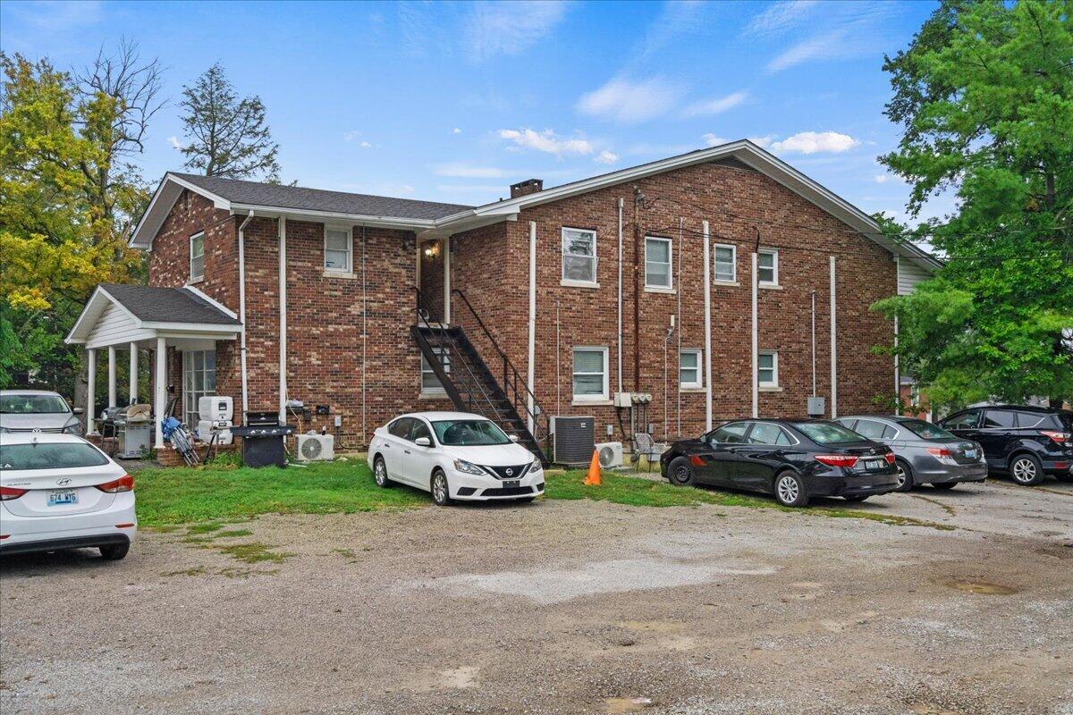 328 Summit Street Property Photo 8