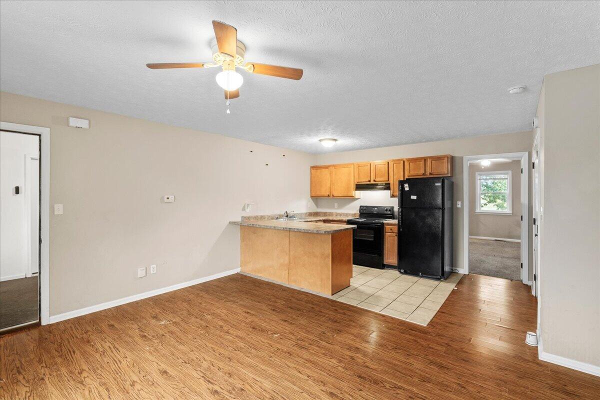 328 Summit Street Property Photo 32