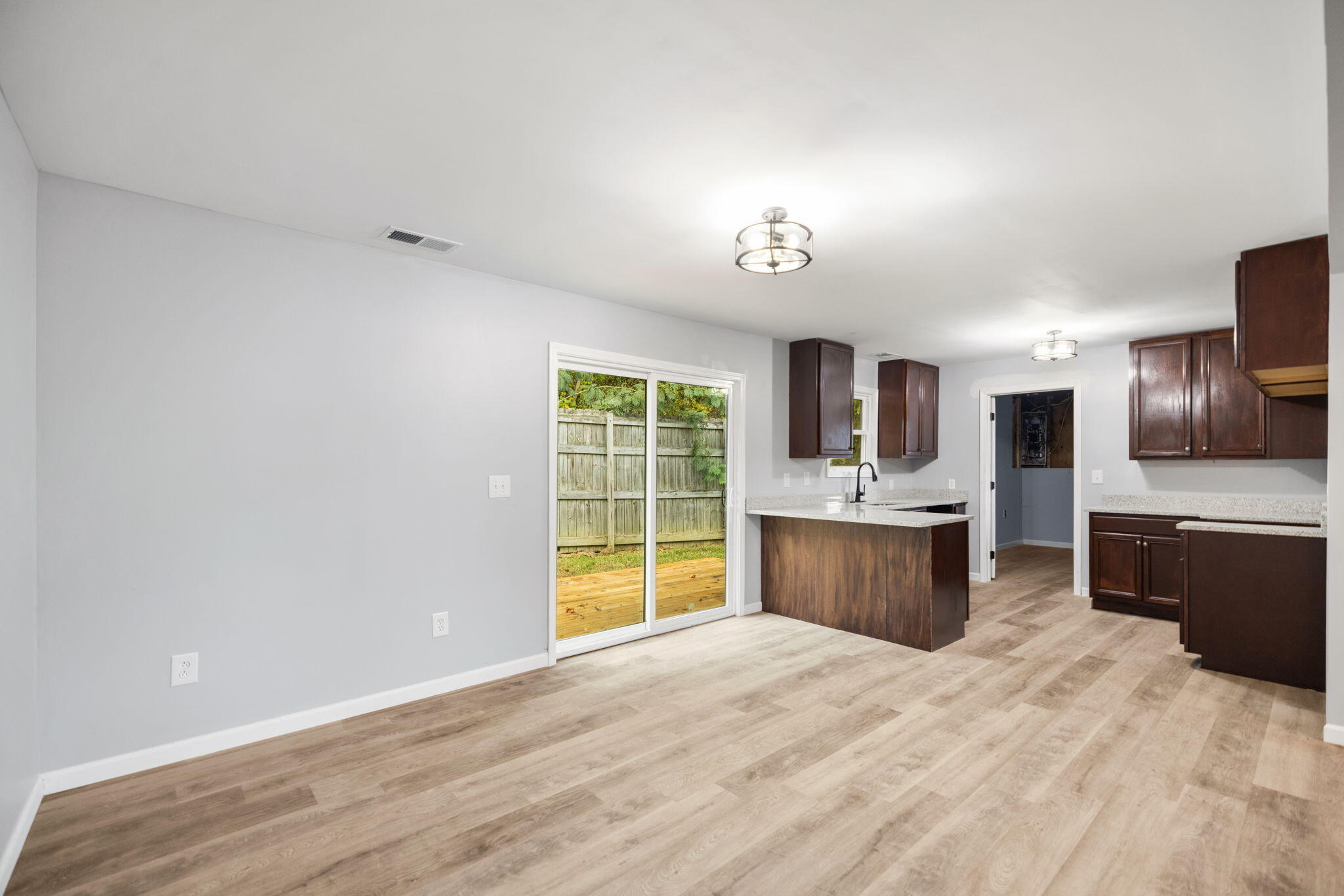 6847 Campton Road Property Photo 10