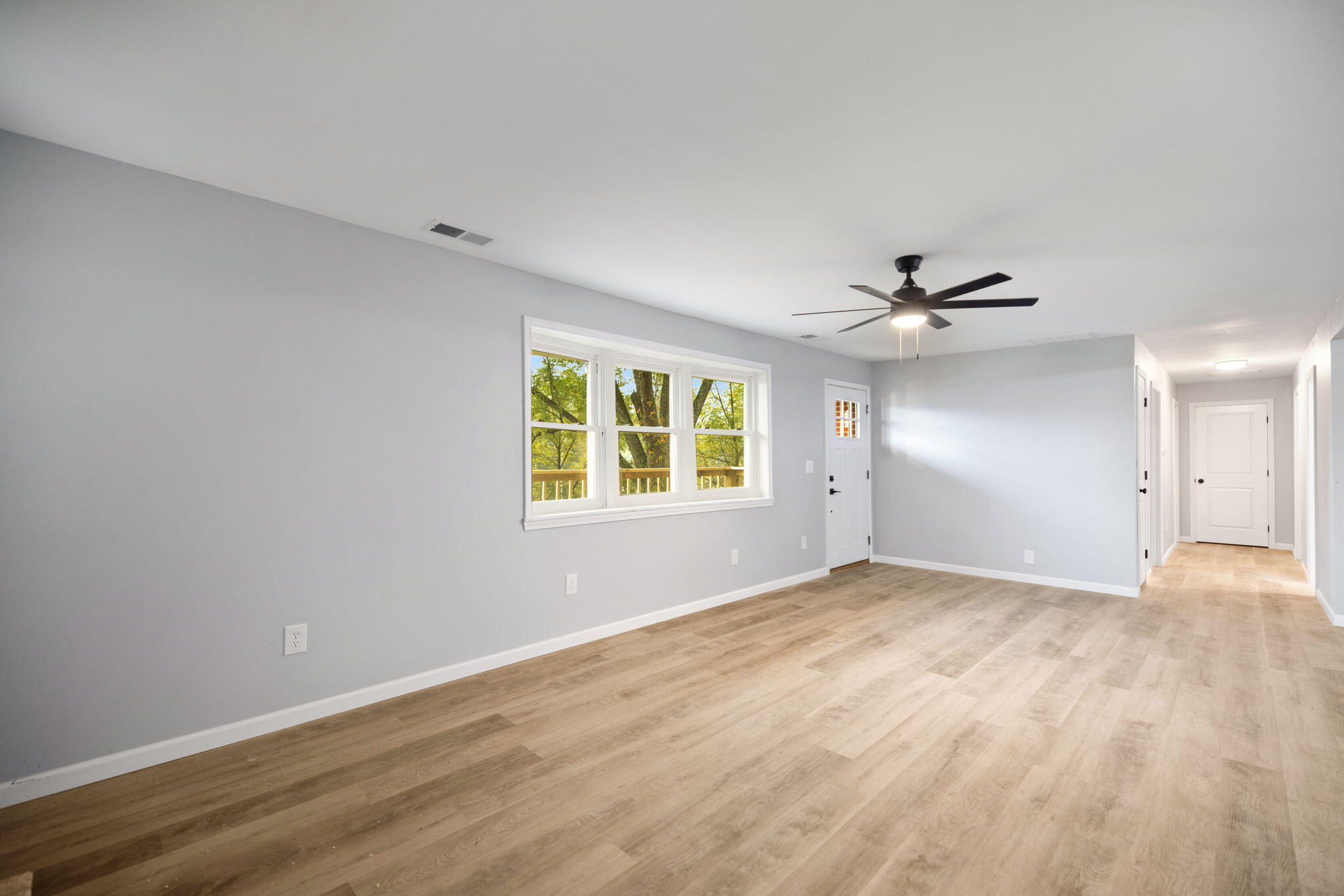 6847 Campton Road Property Photo 15