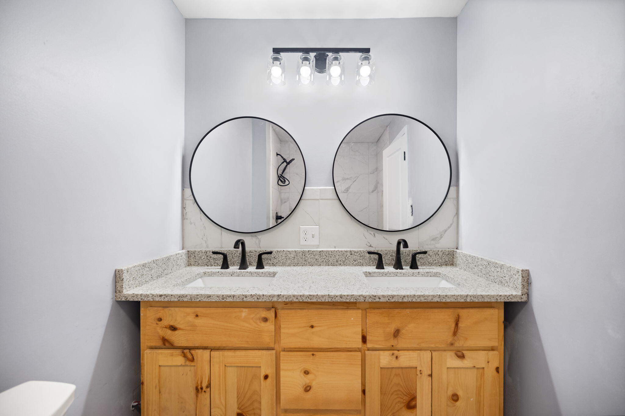 6847 Campton Road Property Photo 31