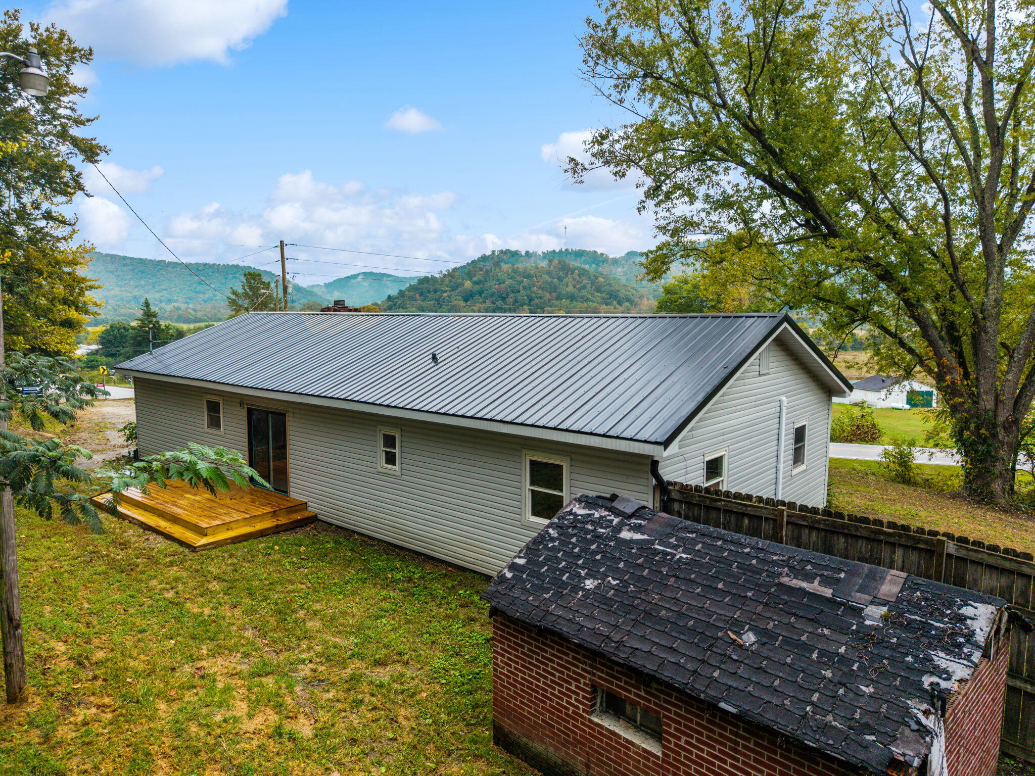 6847 Campton Road Property Photo 38