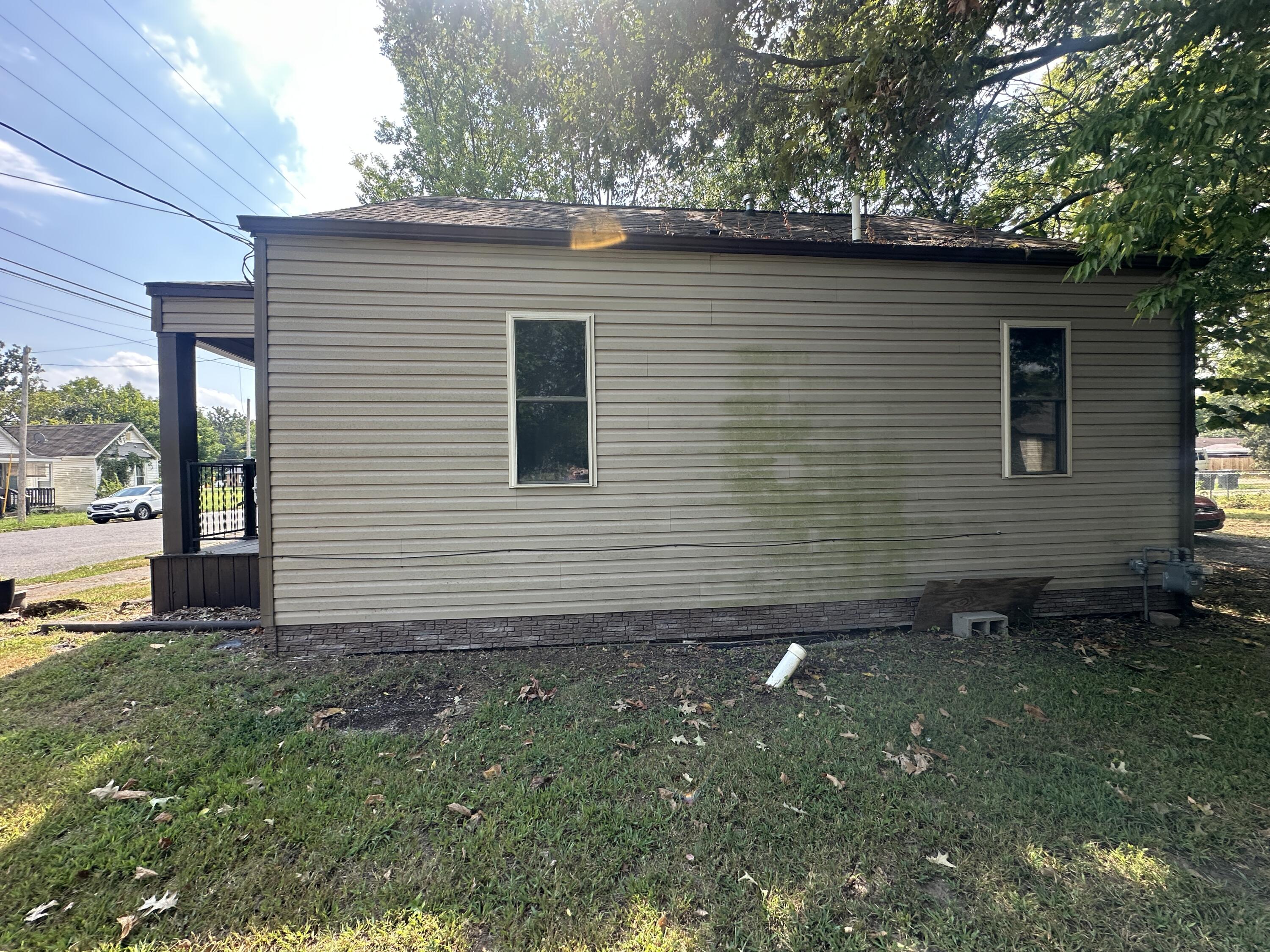 1311 Burnett Street Property Photo 3
