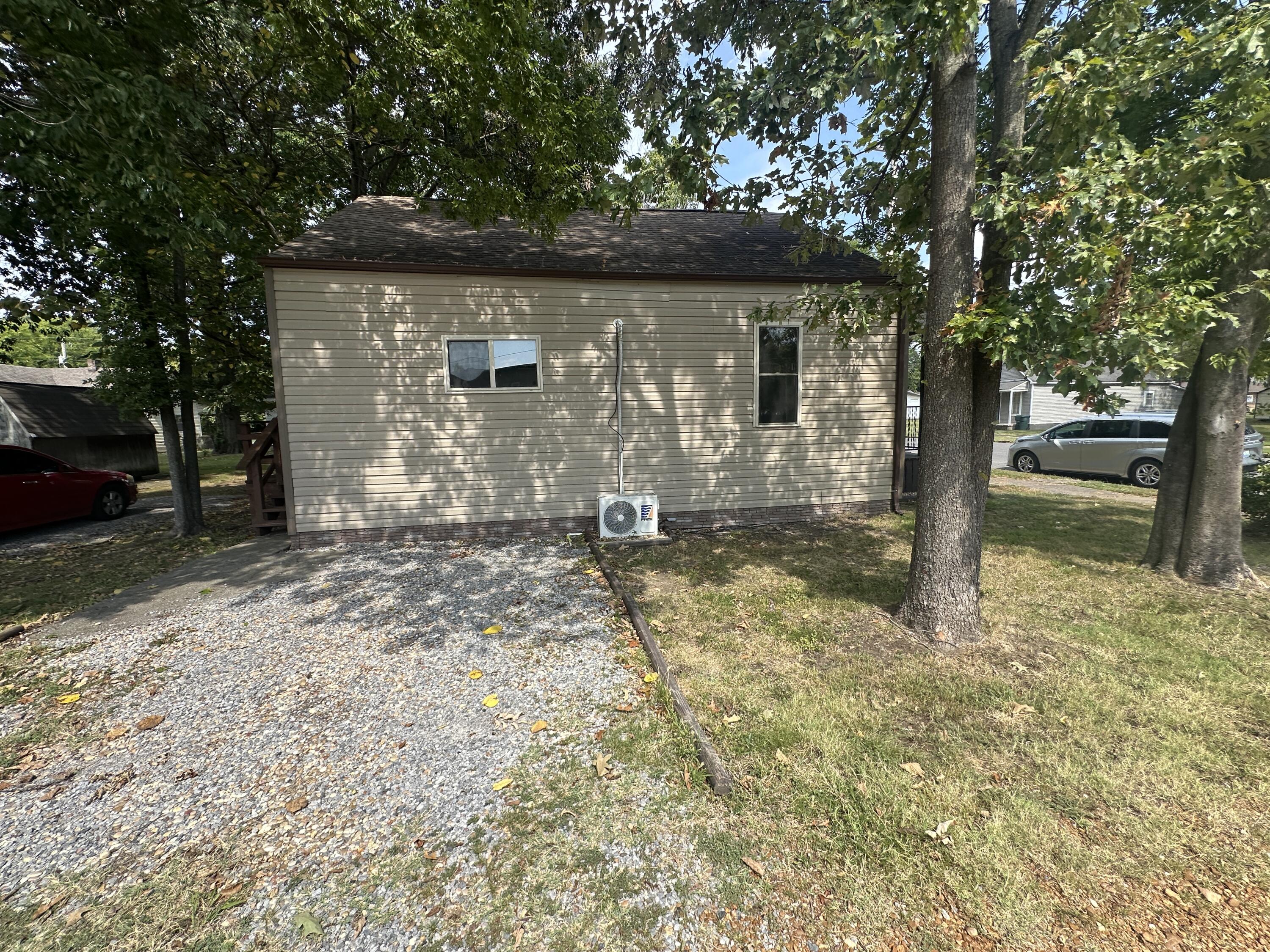 1311 Burnett Street Property Photo 5