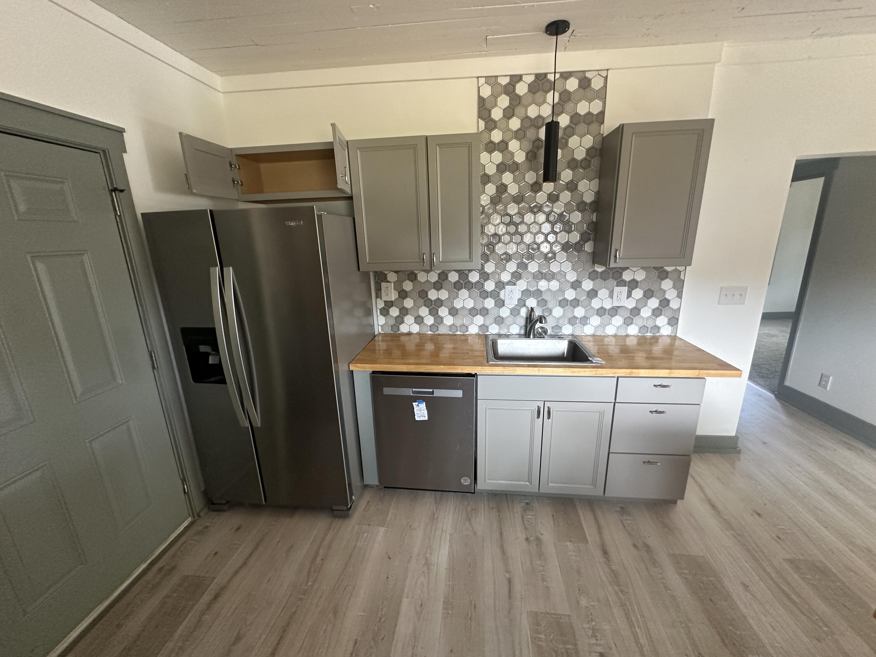 1311 Burnett Street Property Photo 9