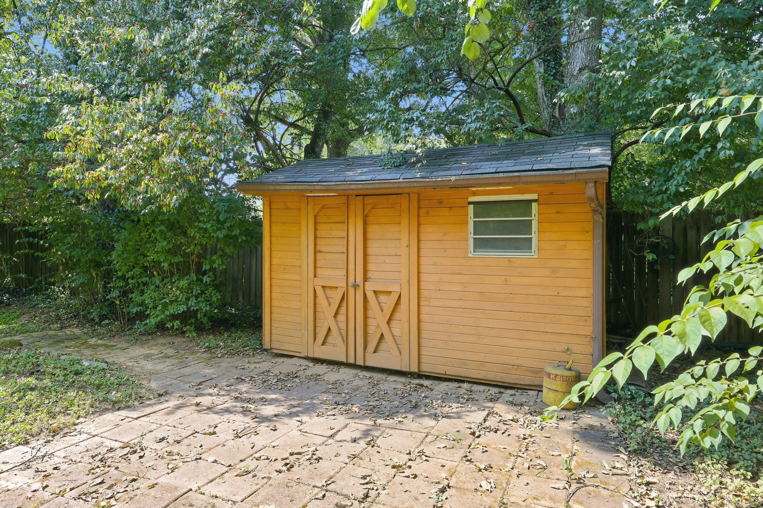 165 Cherokee Park Property Photo 39