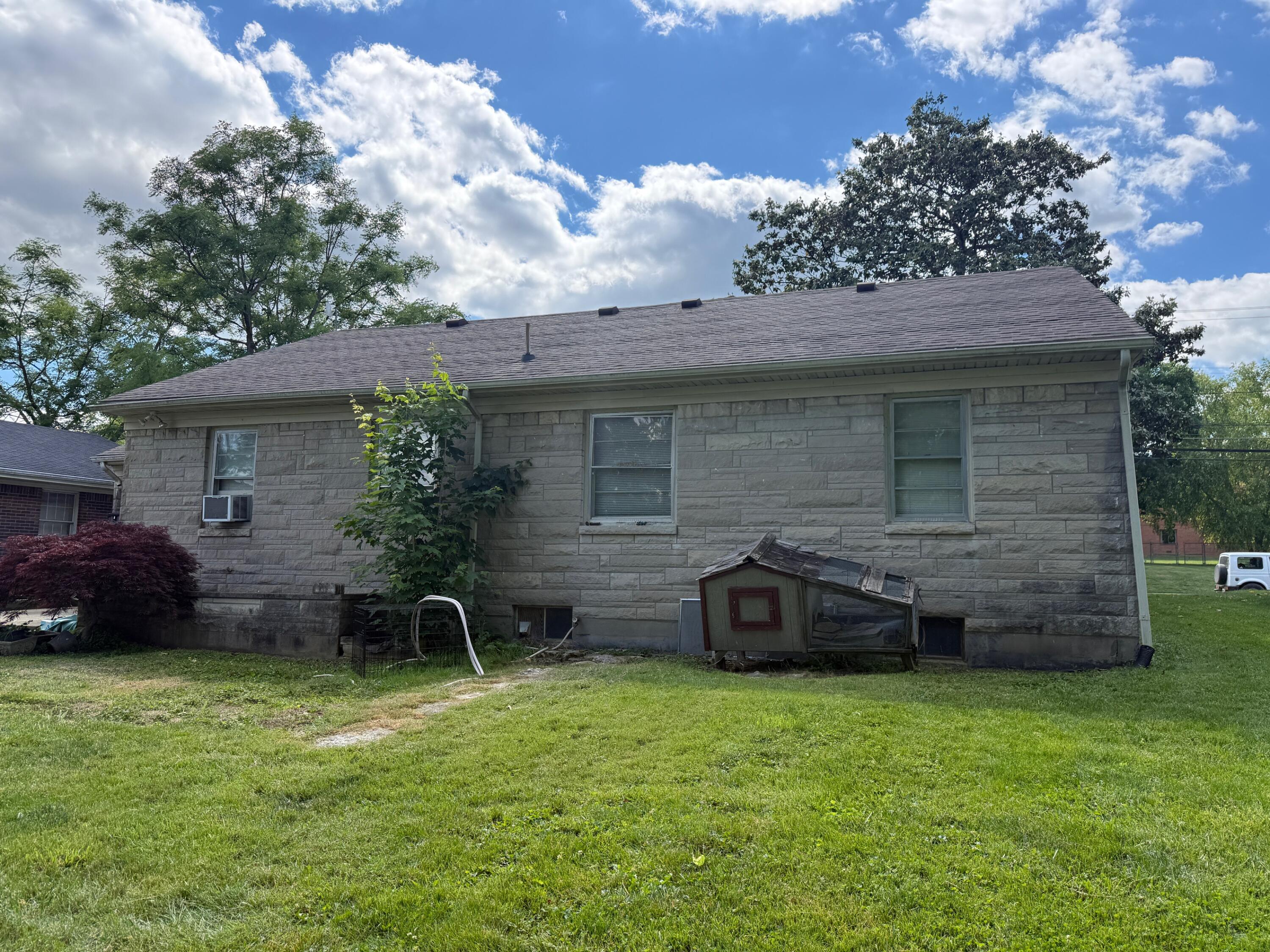 212 Lexington Street Property Photo 5