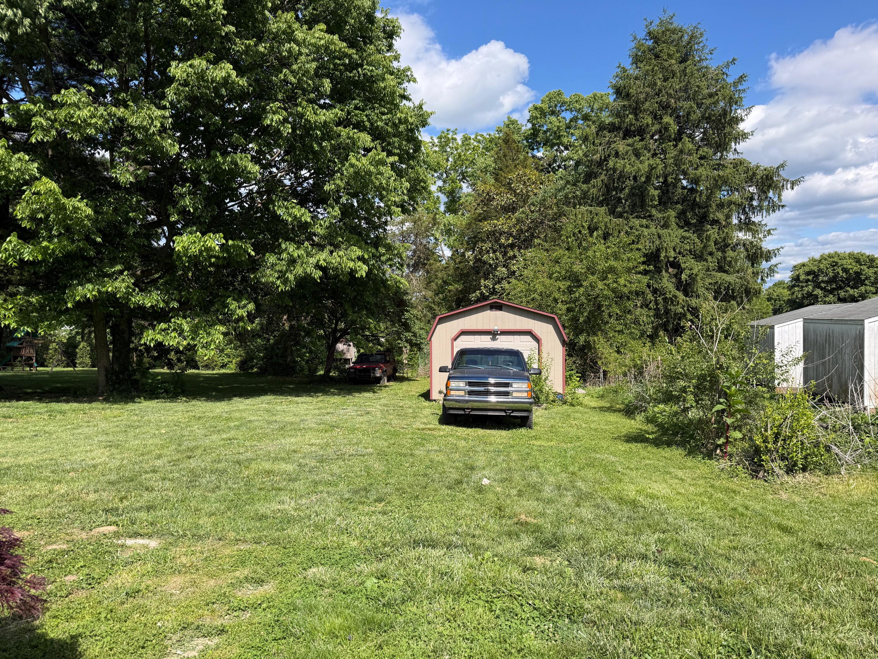 212 Lexington Street Property Photo 11