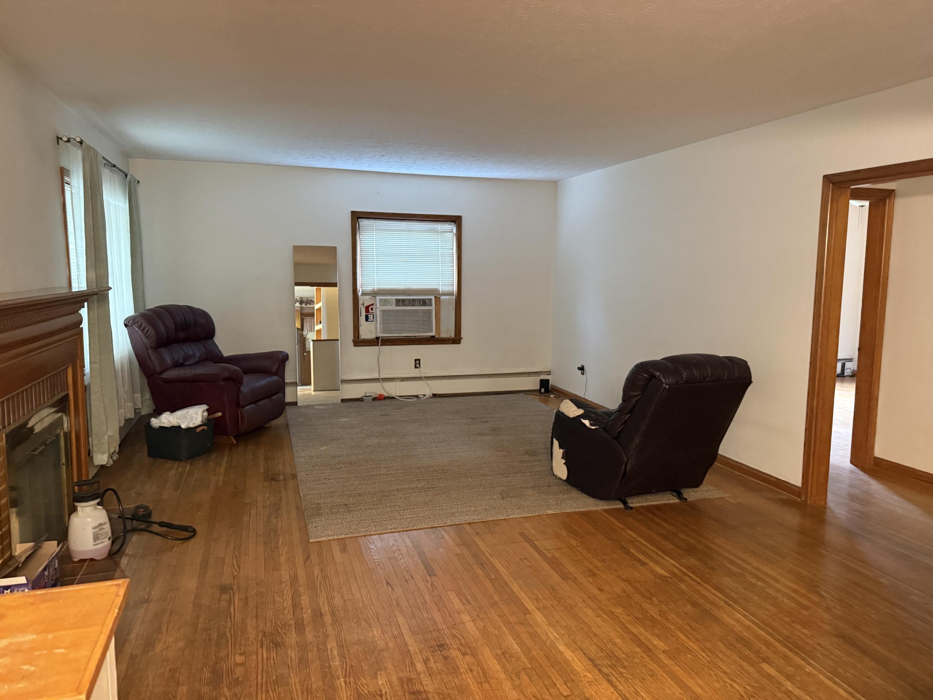 212 Lexington Street Property Photo 13