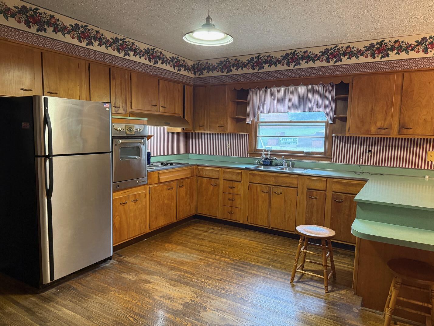 212 Lexington Street Property Photo 15