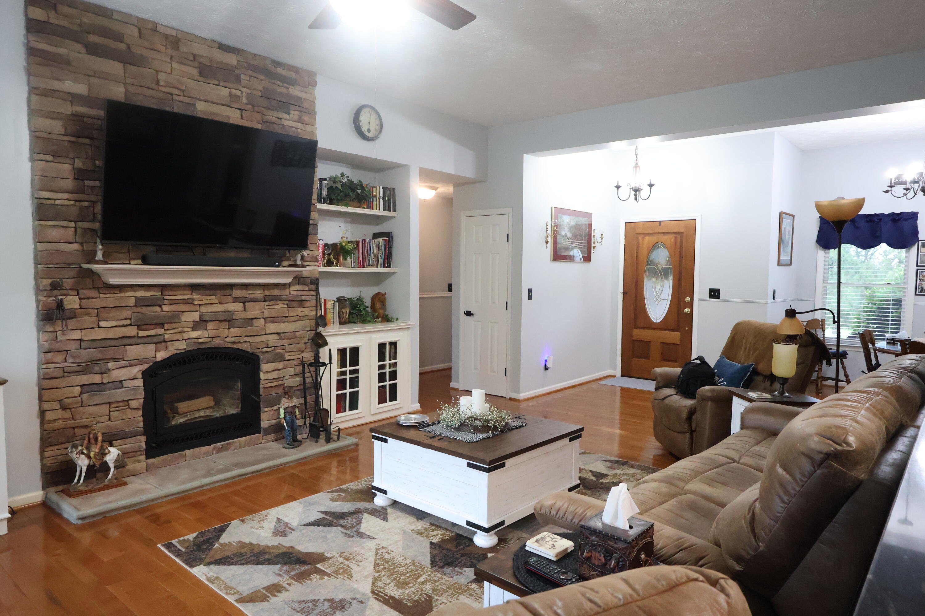 105 Crystal Springs Drive Property Photo 11