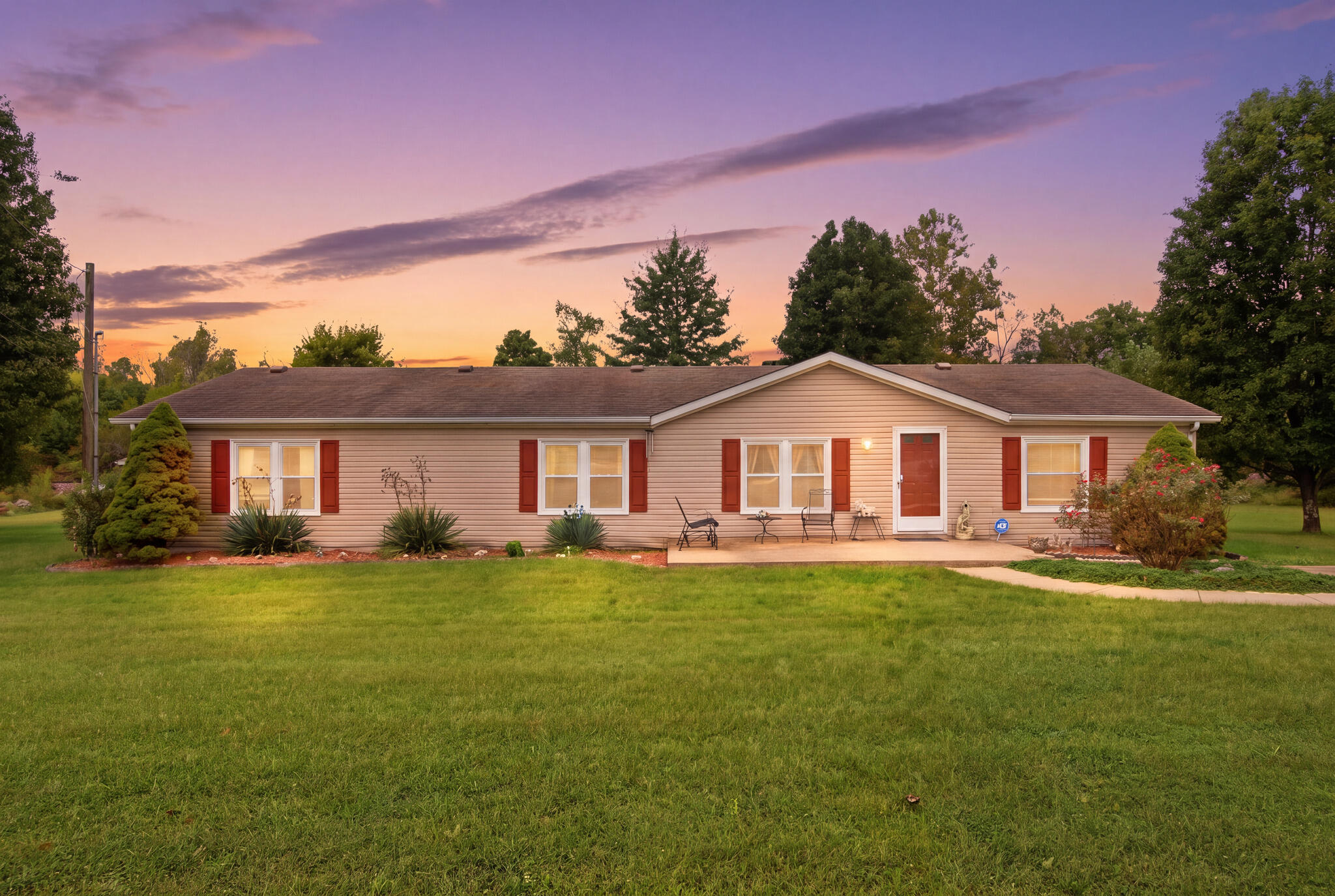 1023 Virginia Avenue Property Photo 1