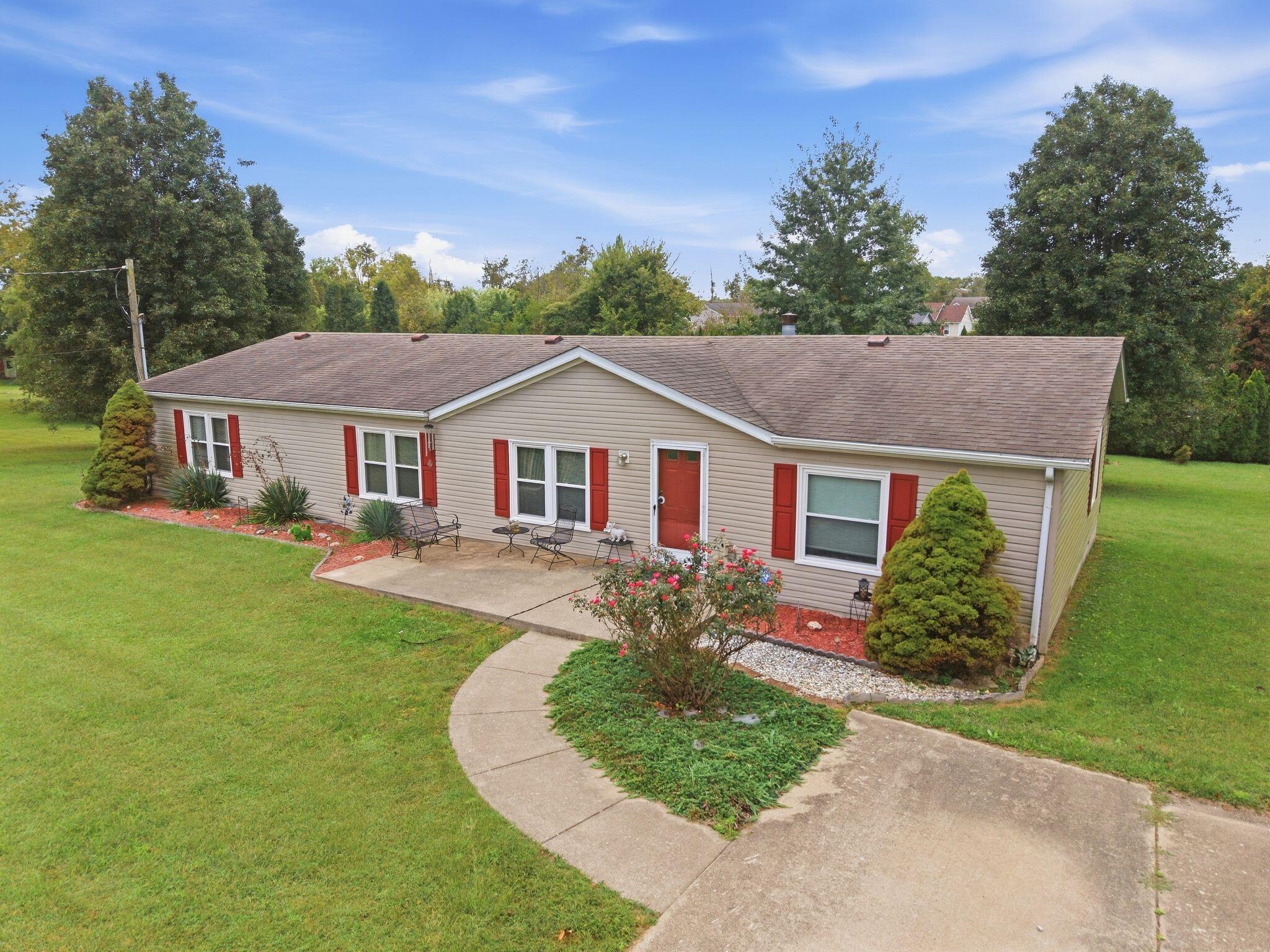 1023 Virginia Avenue Property Photo 3