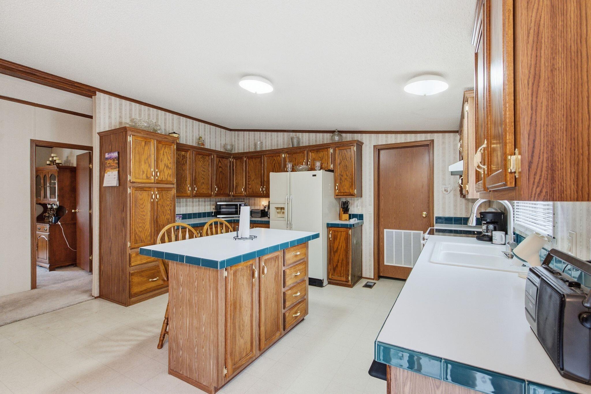 1023 Virginia Avenue Property Photo 15