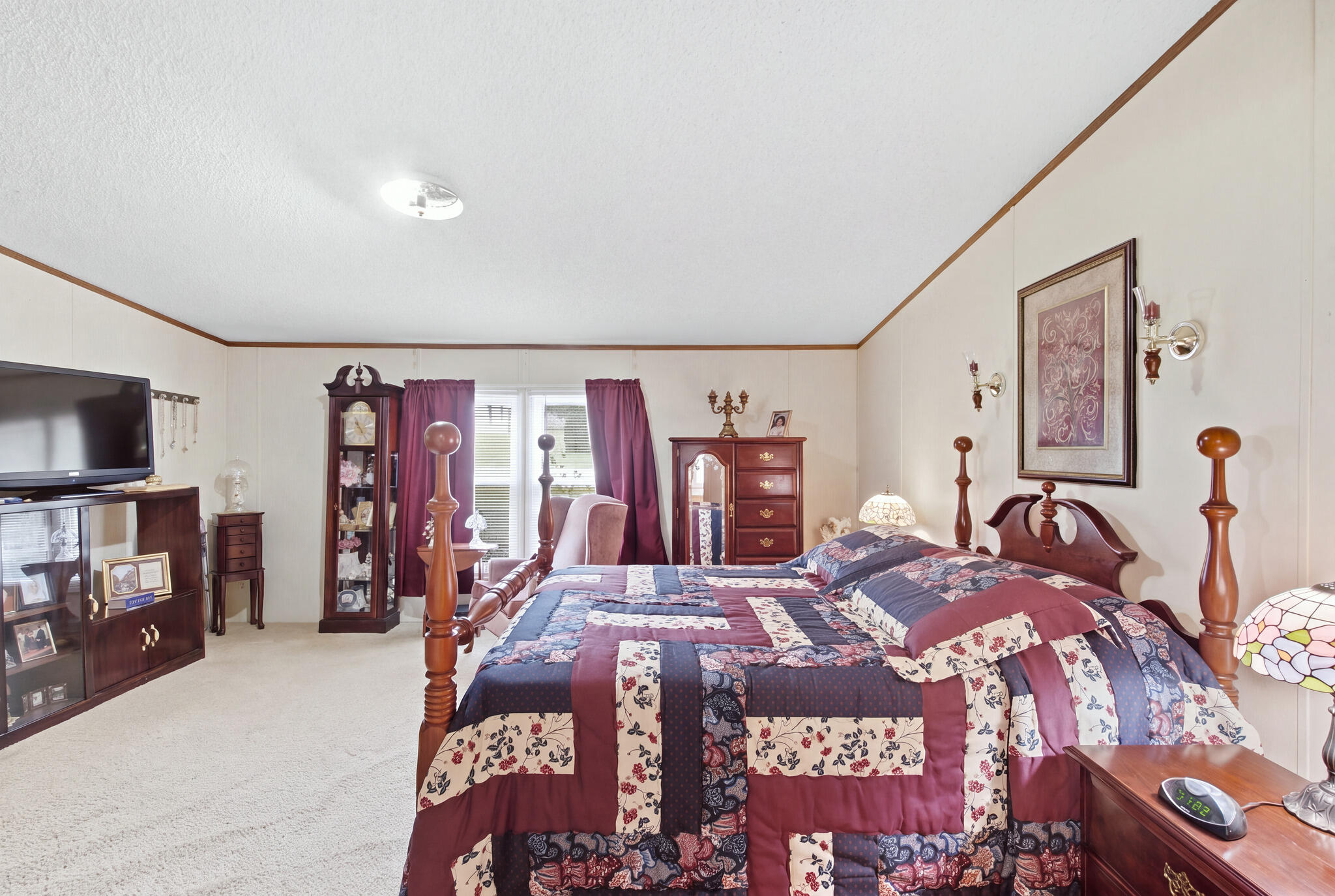 1023 Virginia Avenue Property Photo 24