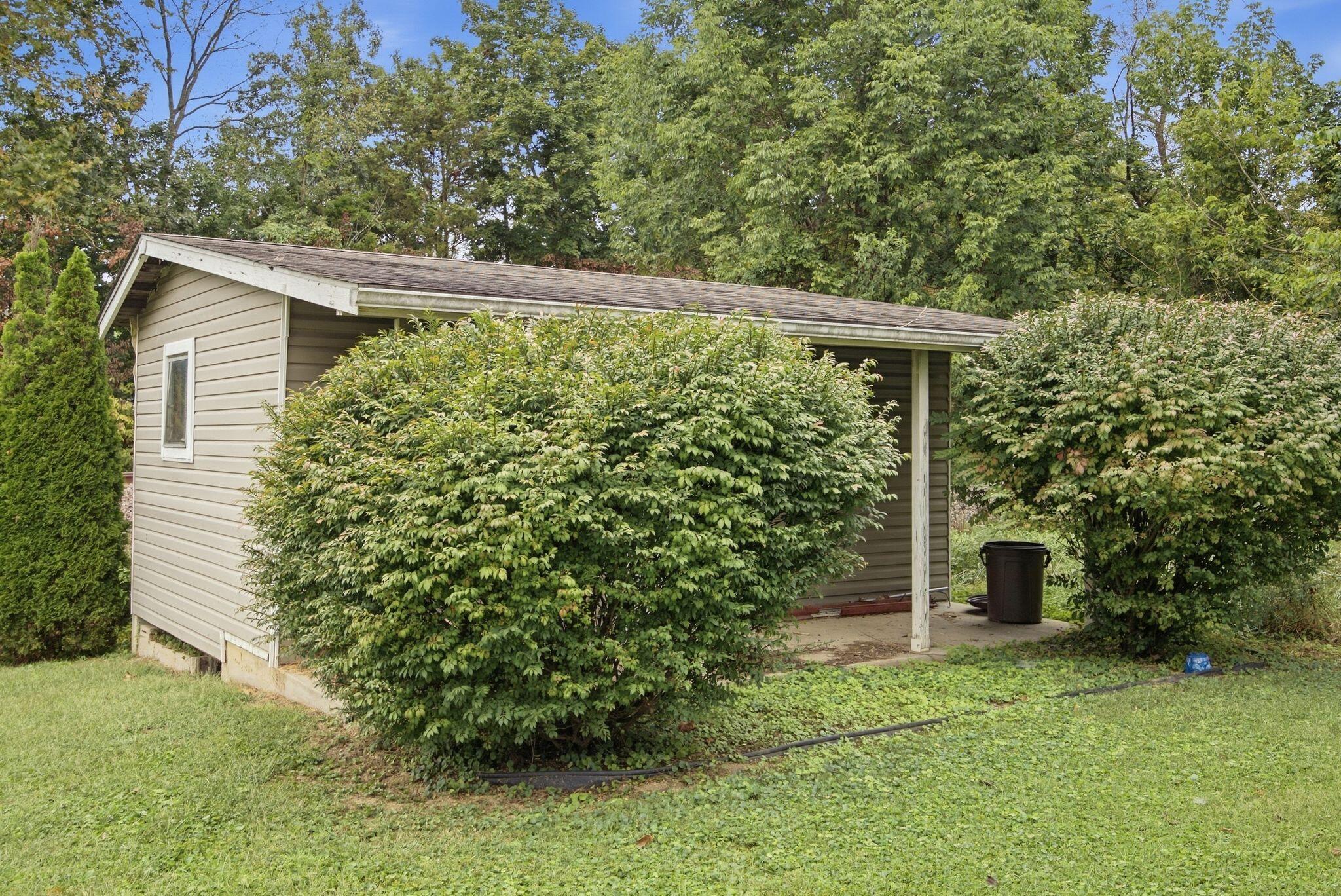 1023 Virginia Avenue Property Photo 41