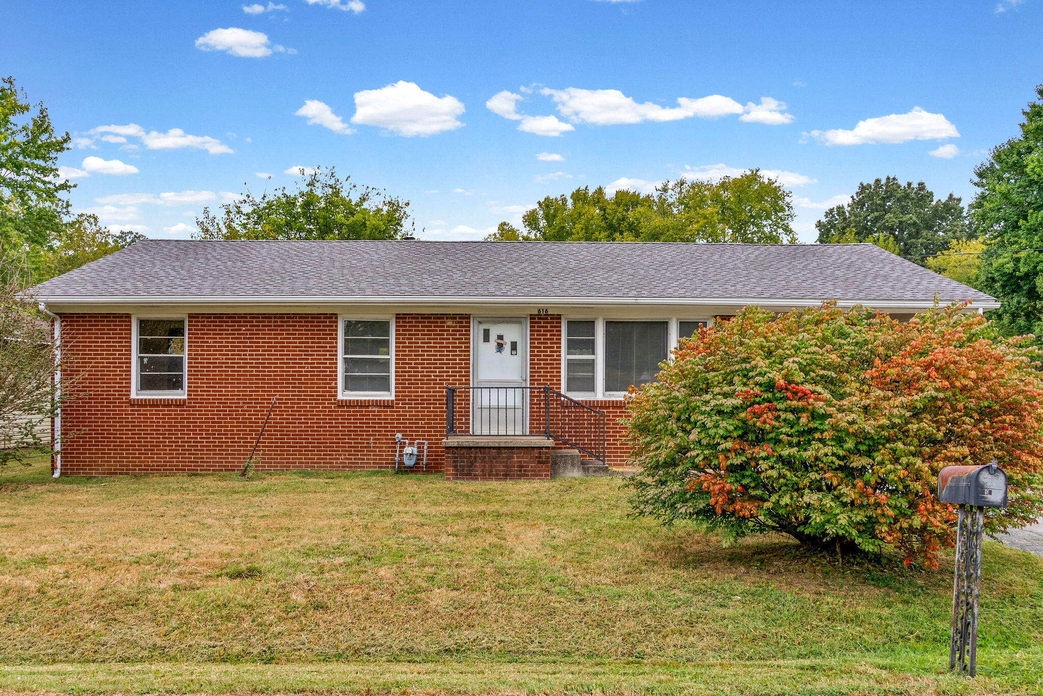 616 Vass Lane Property Photo 1