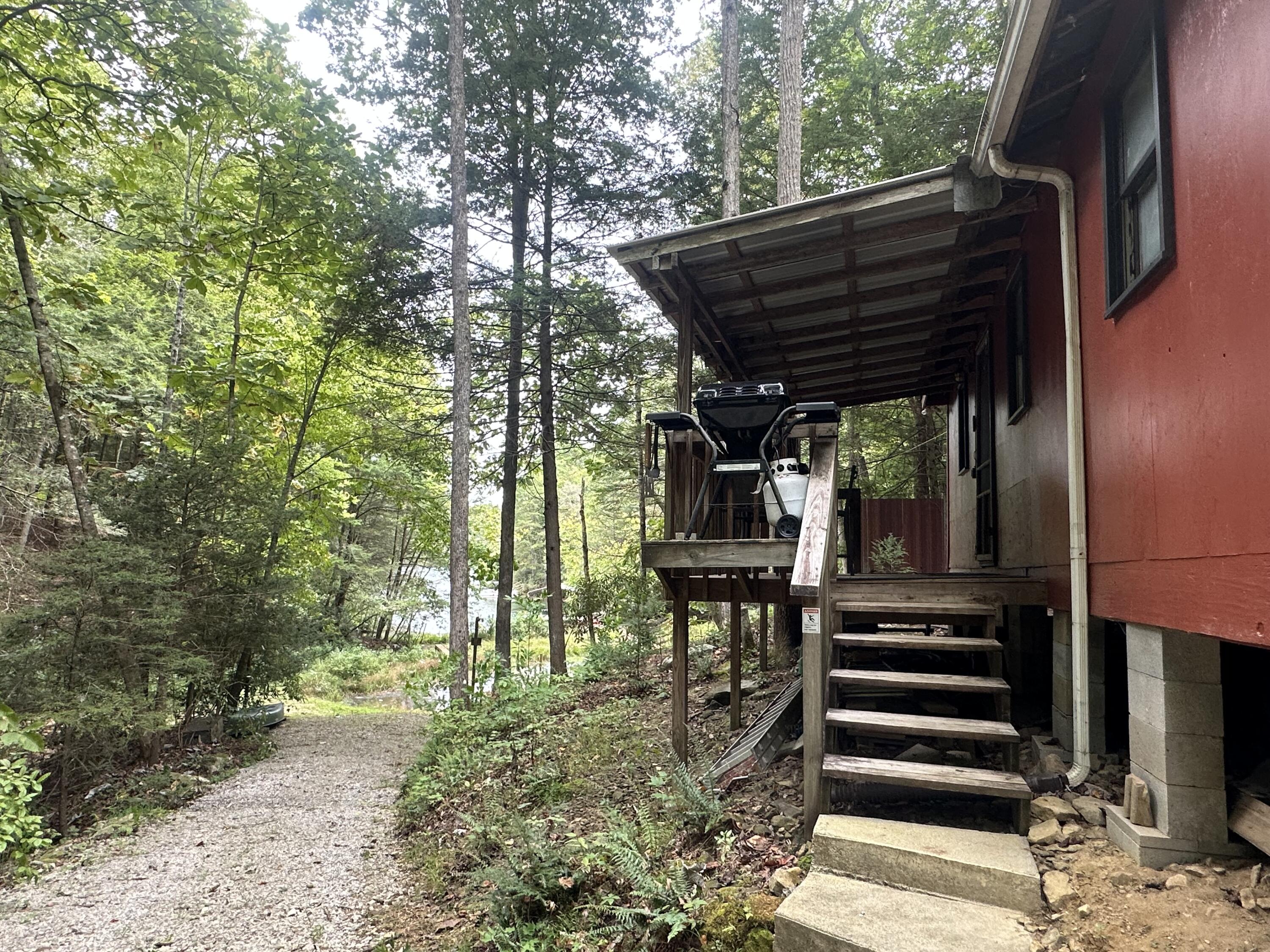 352 R Shell Circle Property Photo 5