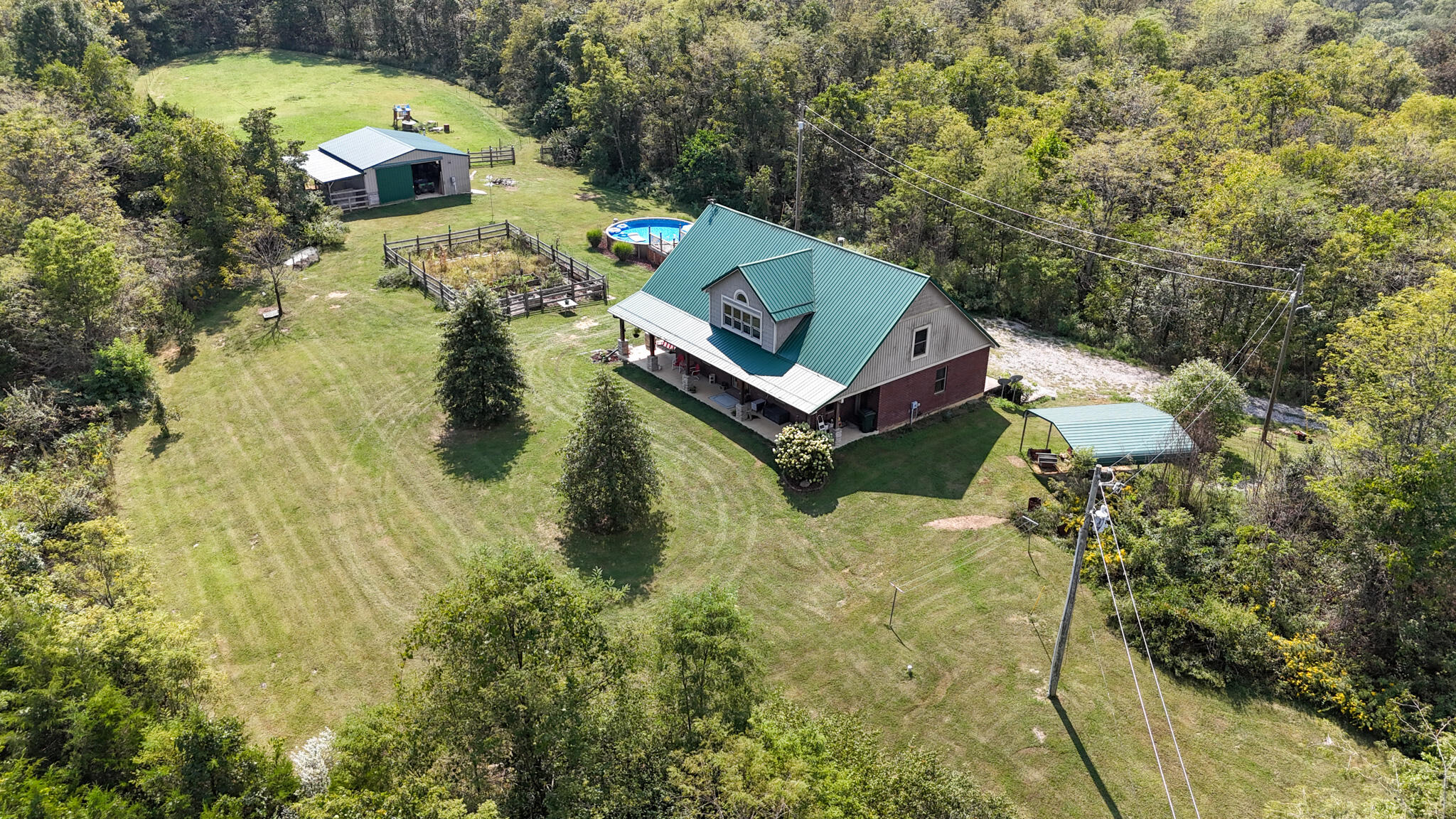 695 R Hazelton Road Property Photo 3