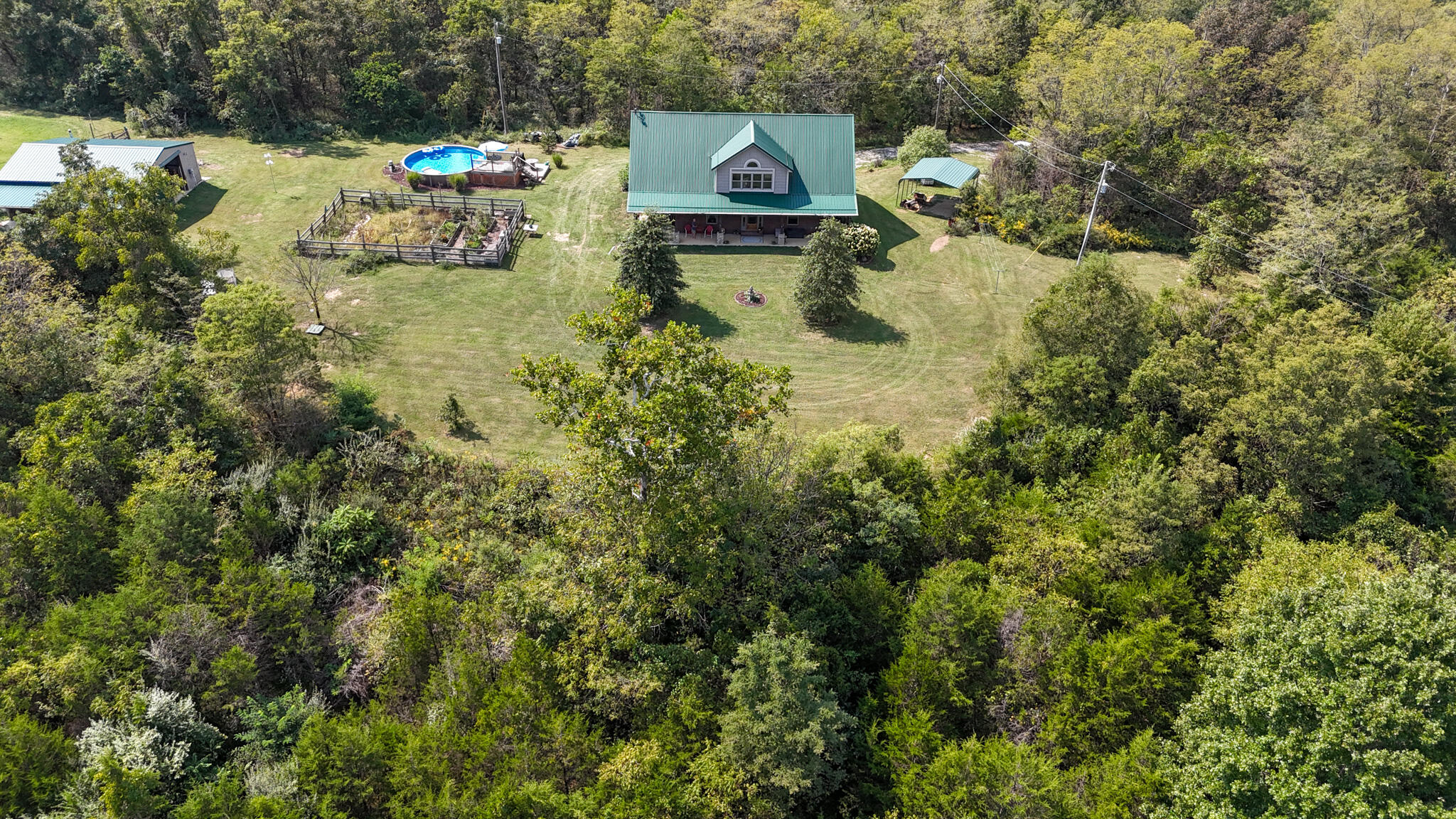 695 R Hazelton Road Property Photo 14