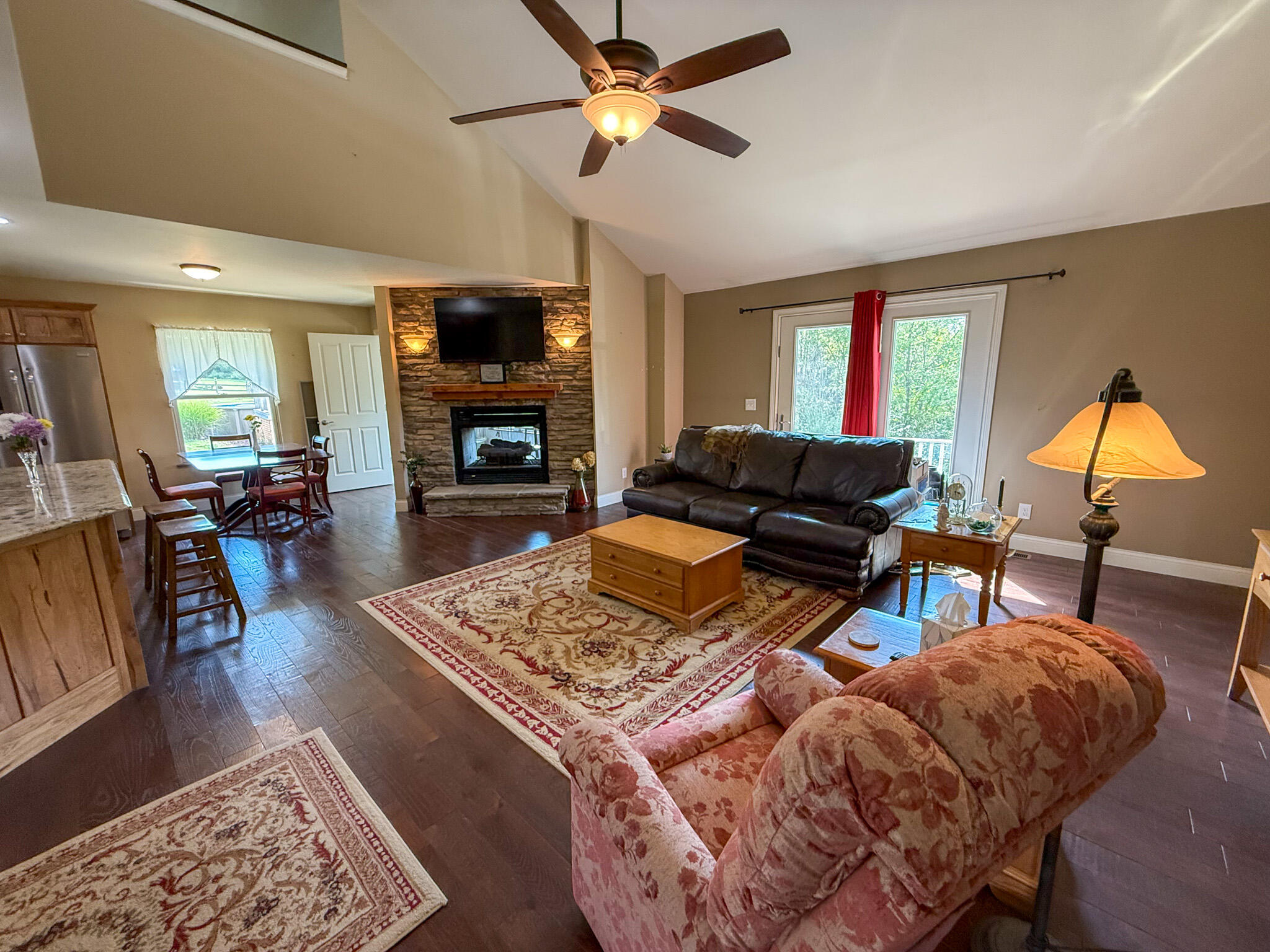 695 R Hazelton Road Property Photo 23
