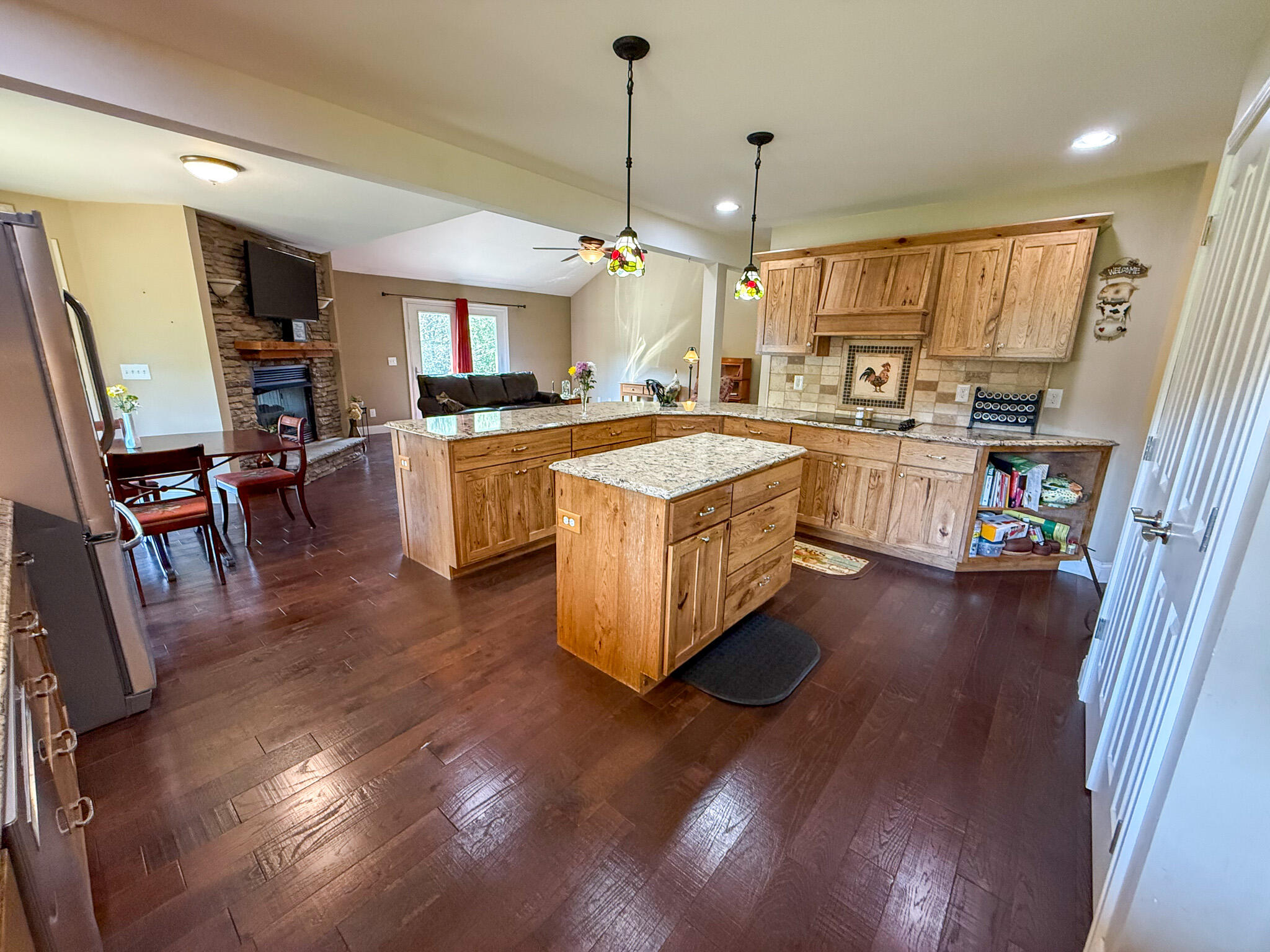 695 R Hazelton Road Property Photo 27