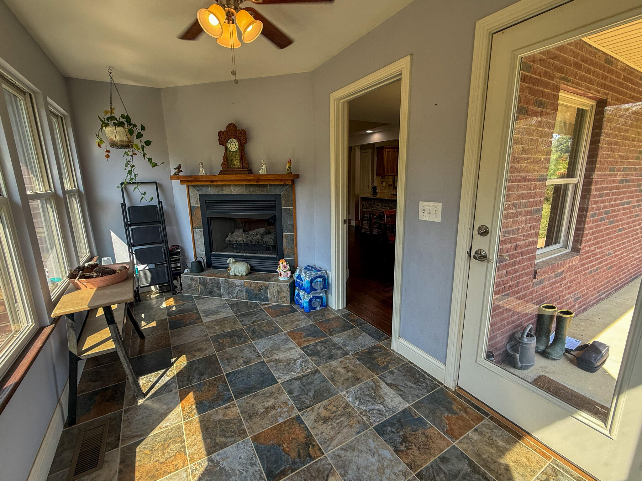 695 R Hazelton Road Property Photo 28