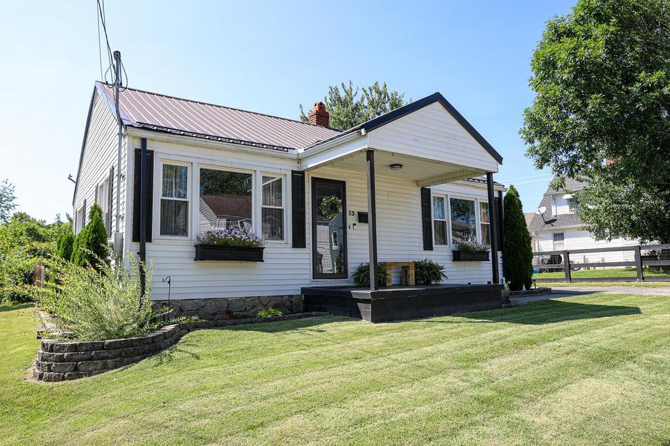 13 Summit Avenue Property Photo 1
