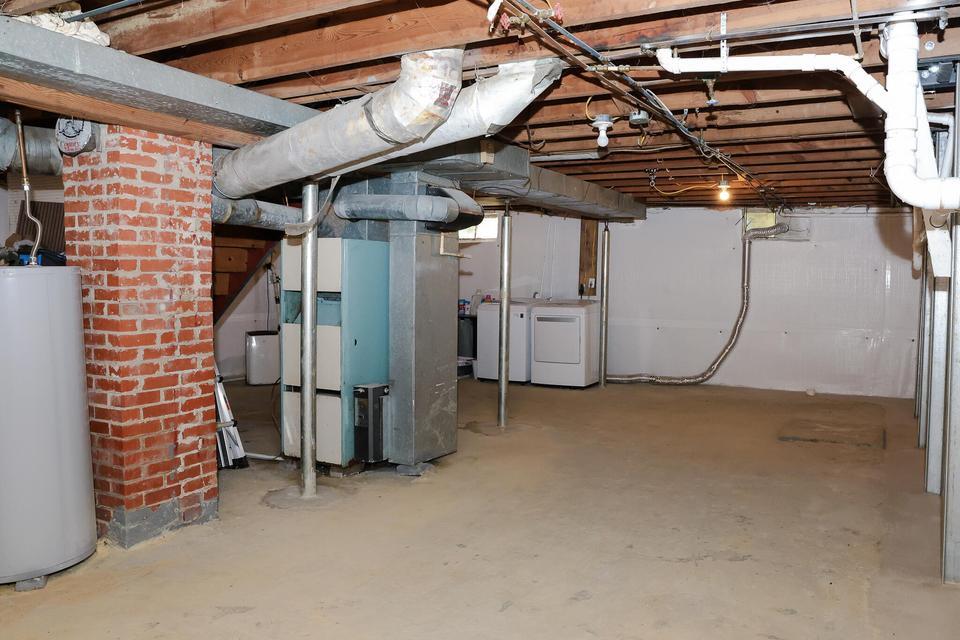 13 Summit Avenue Property Photo 17