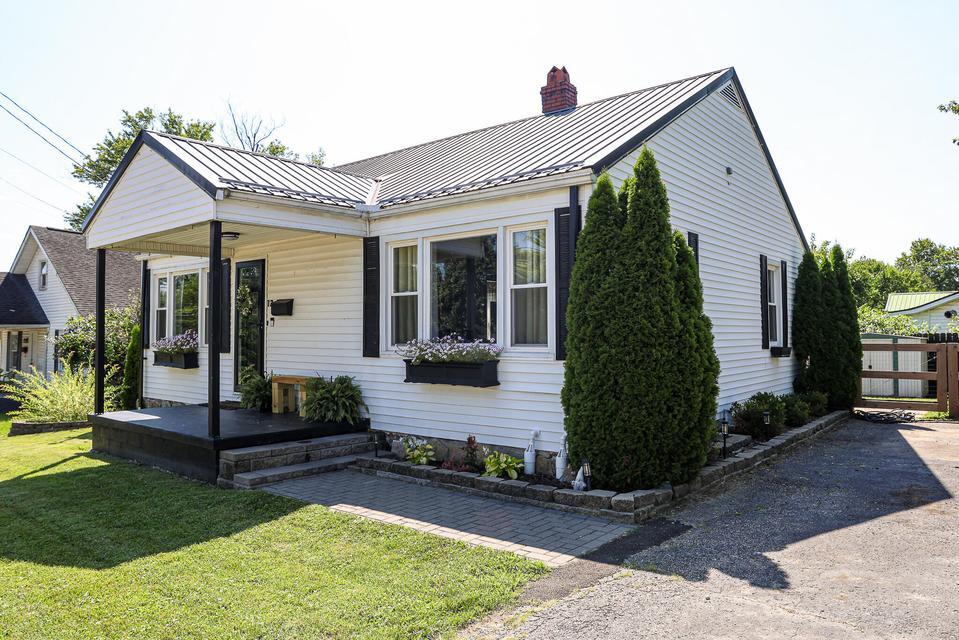 13 Summit Avenue Property Photo 24