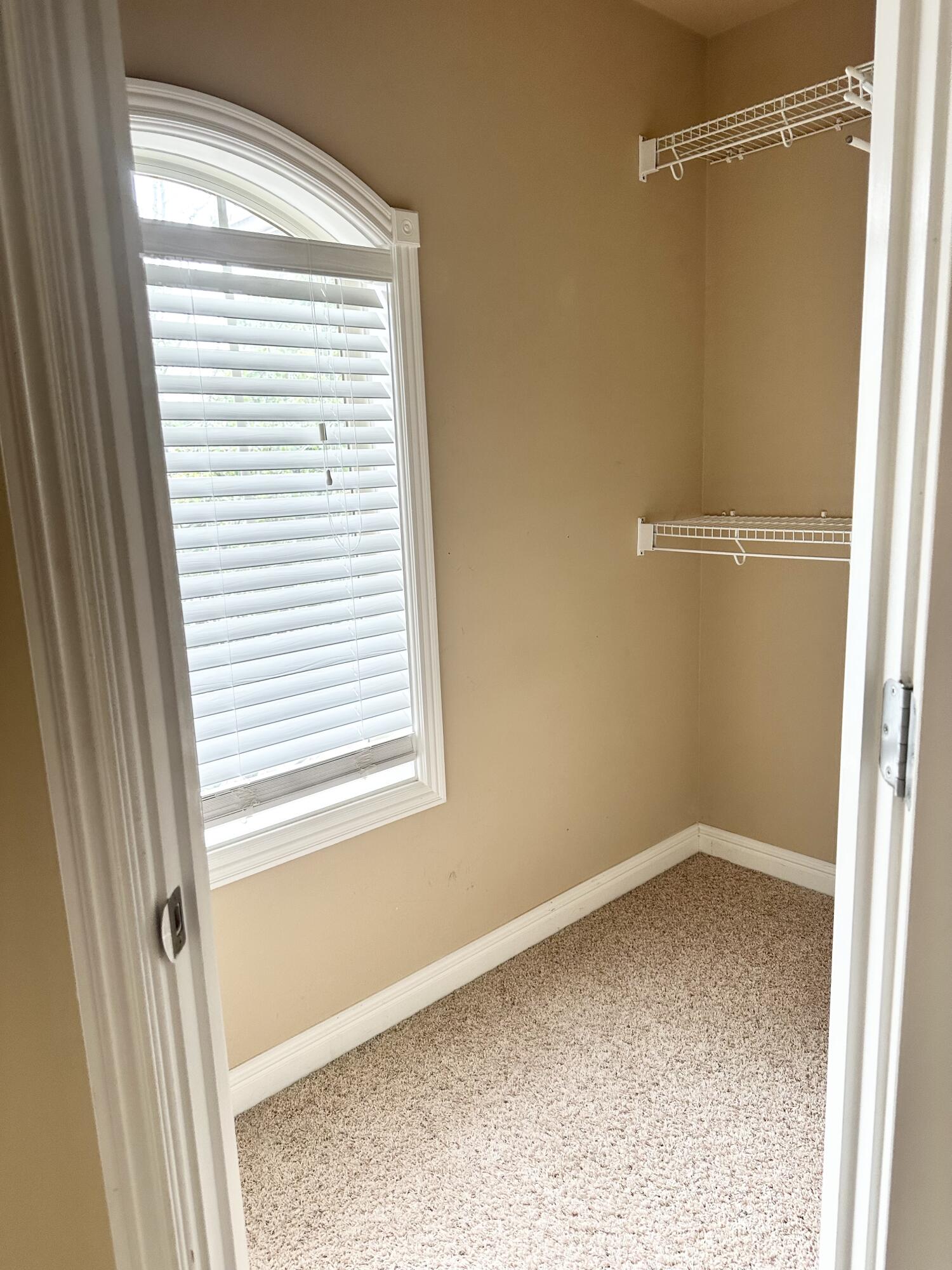 344 Broadleaf Lane Property Photo 17