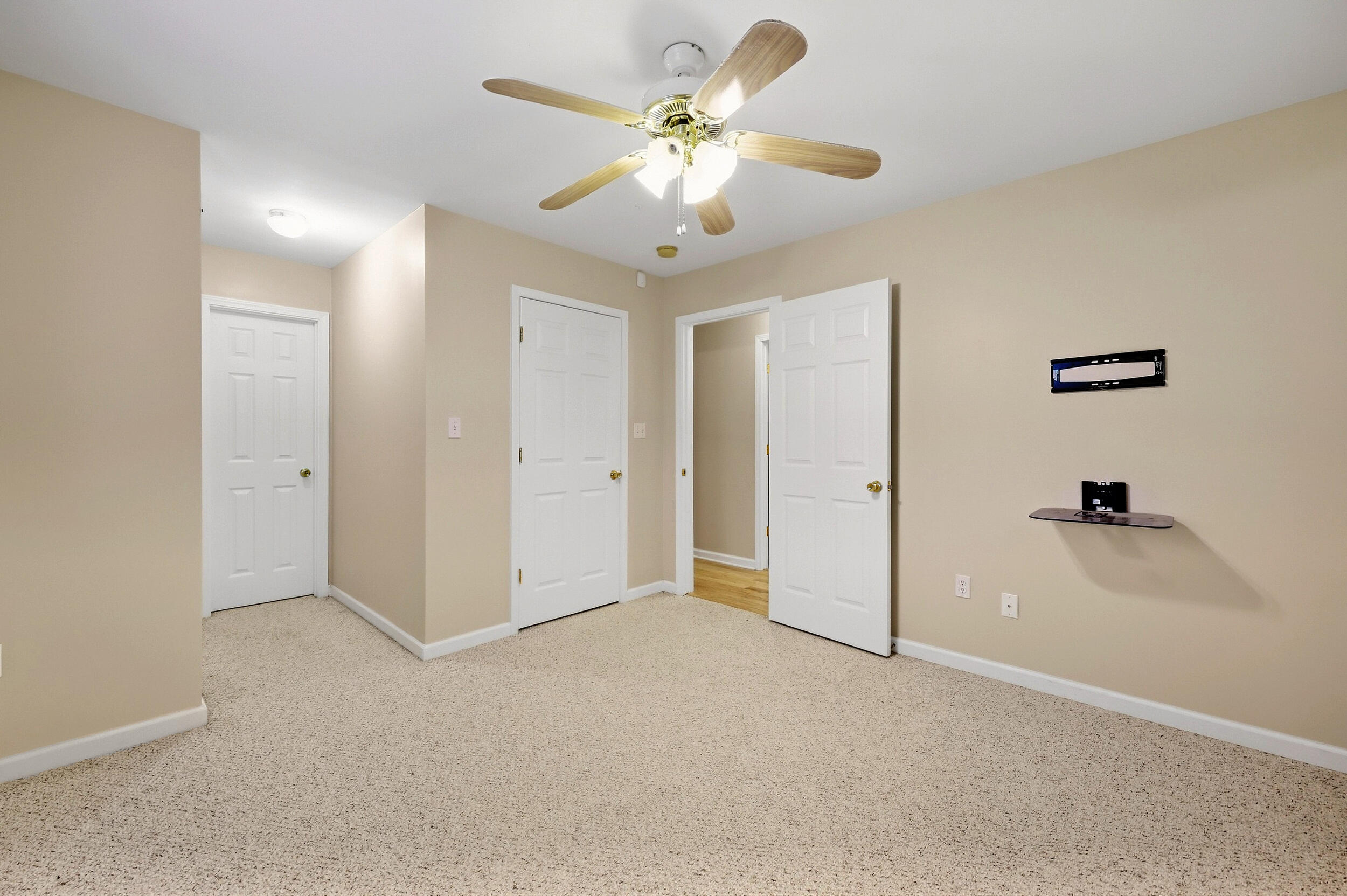1443 Wisemantown Road Property Photo 15