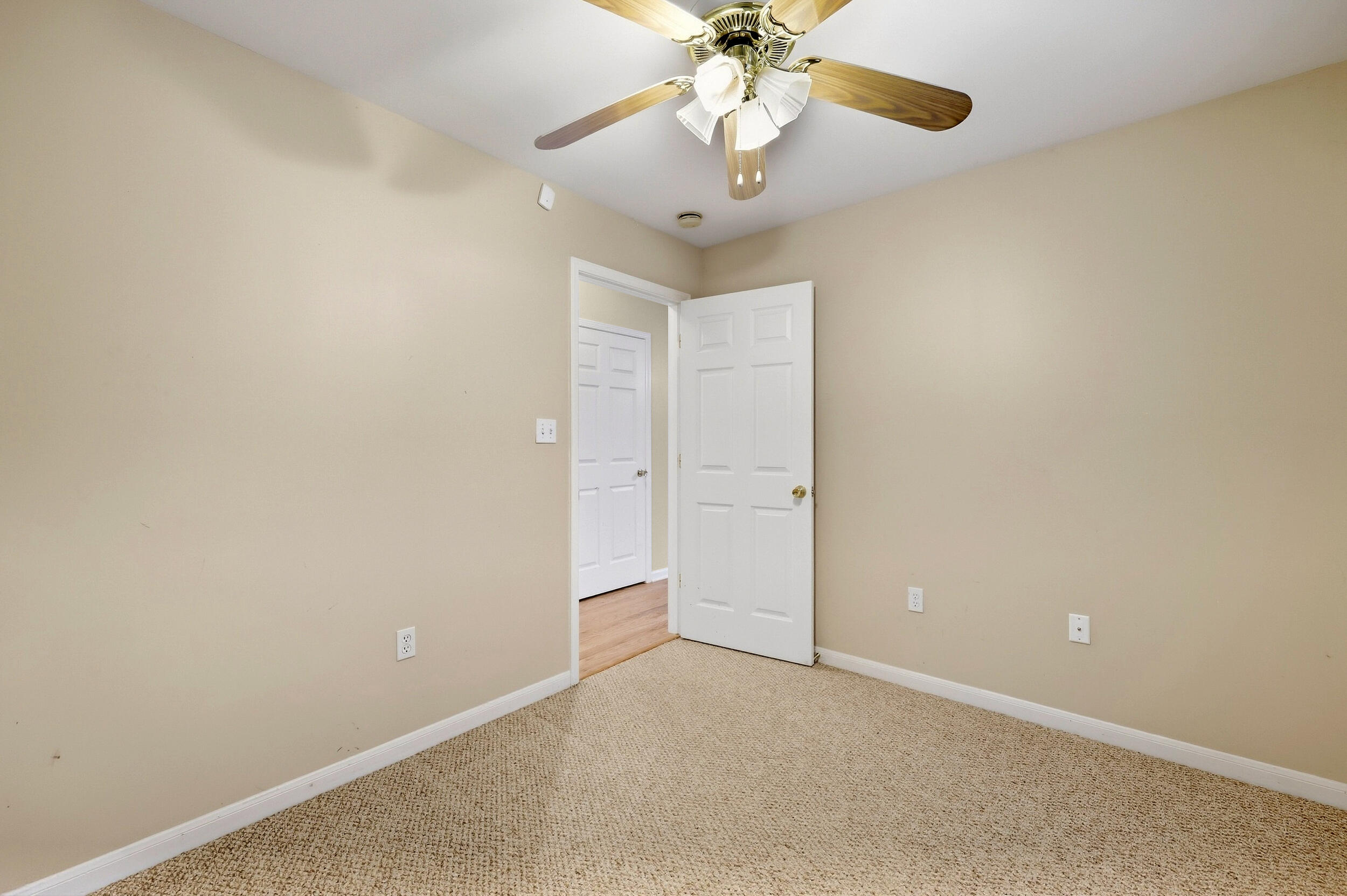 1443 Wisemantown Road Property Photo 22