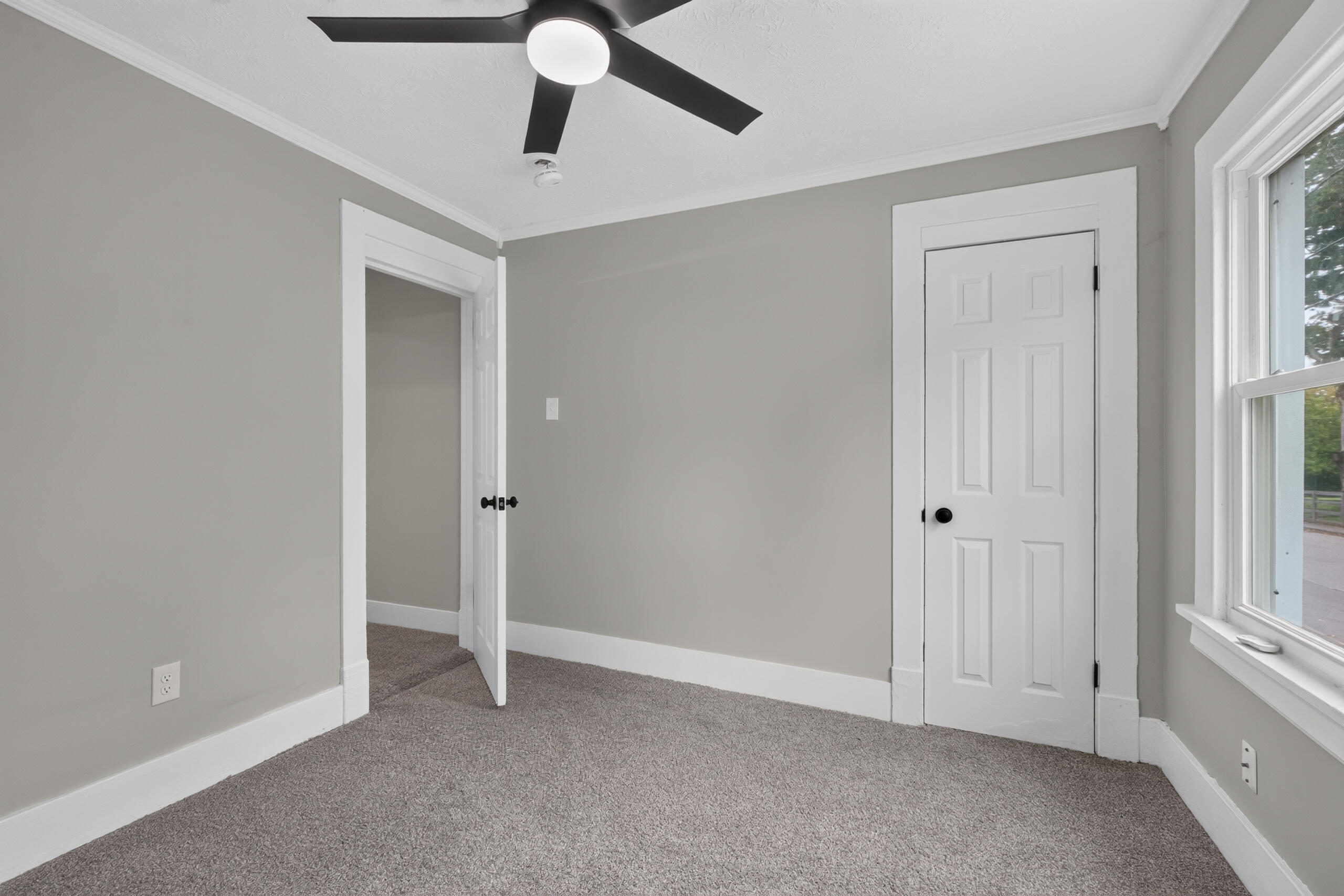 222 Mount Airy Avenue Property Photo 15