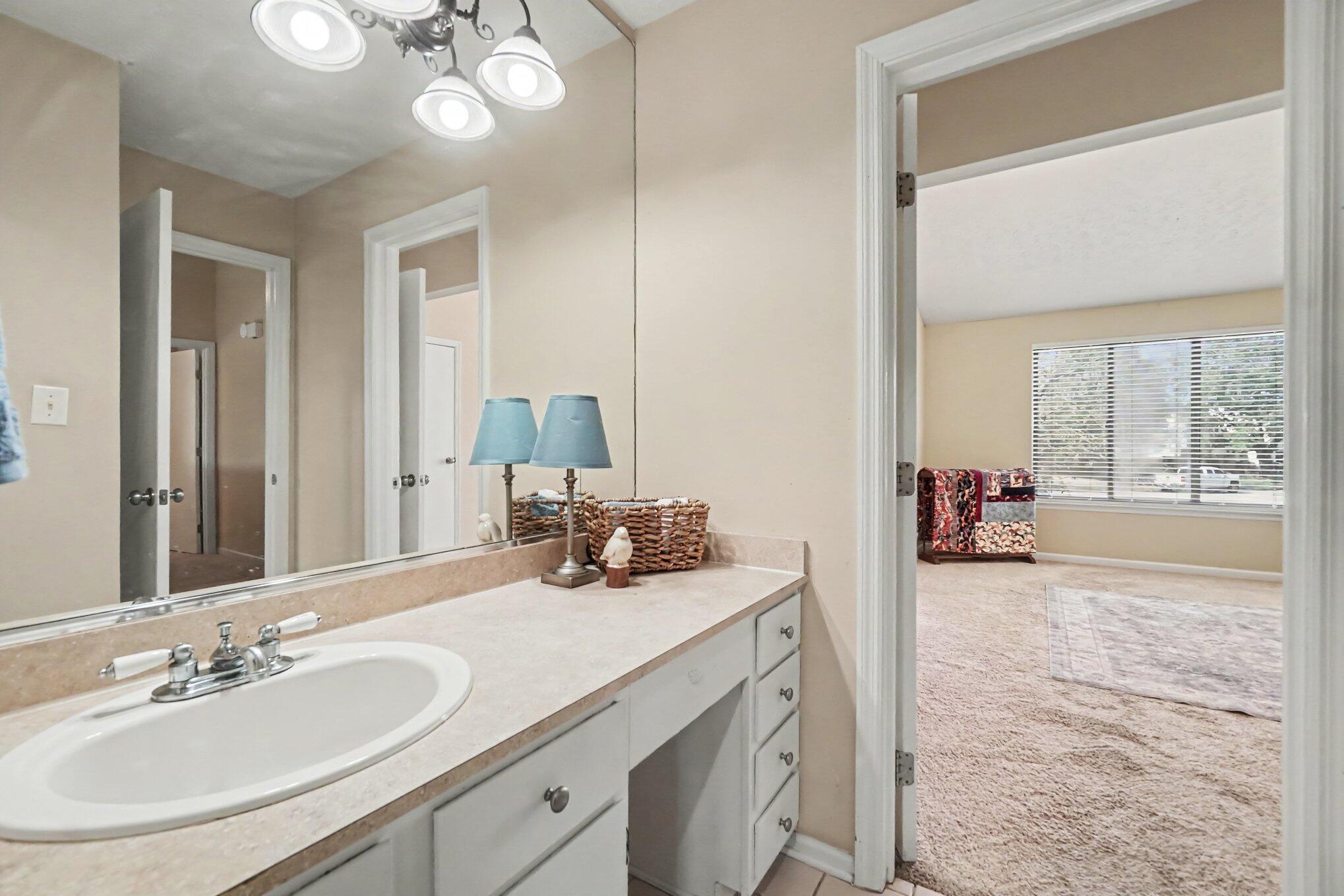1697 Prairie Circle Property Photo 14