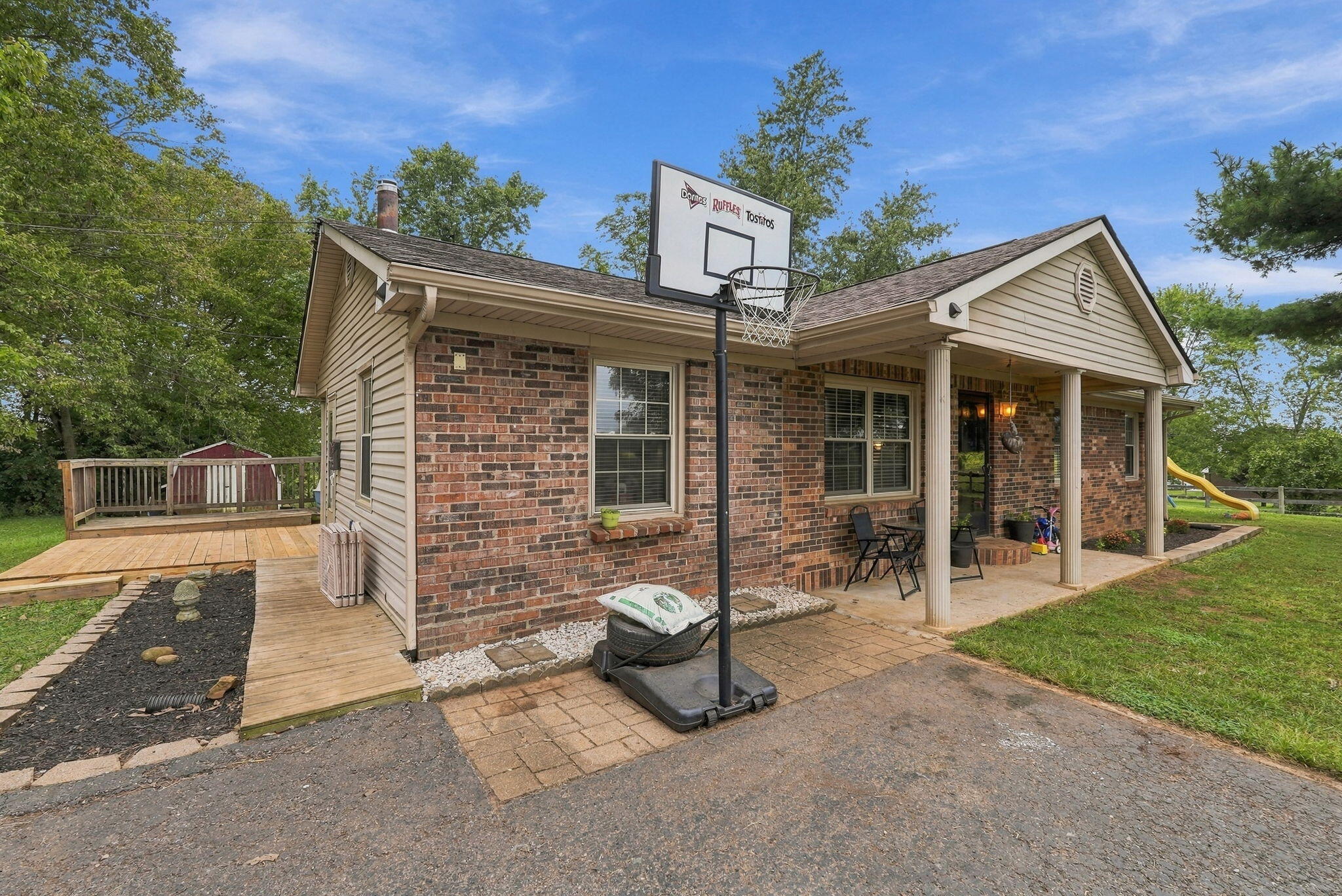 4245 Carpenter Pike Property Photo 1