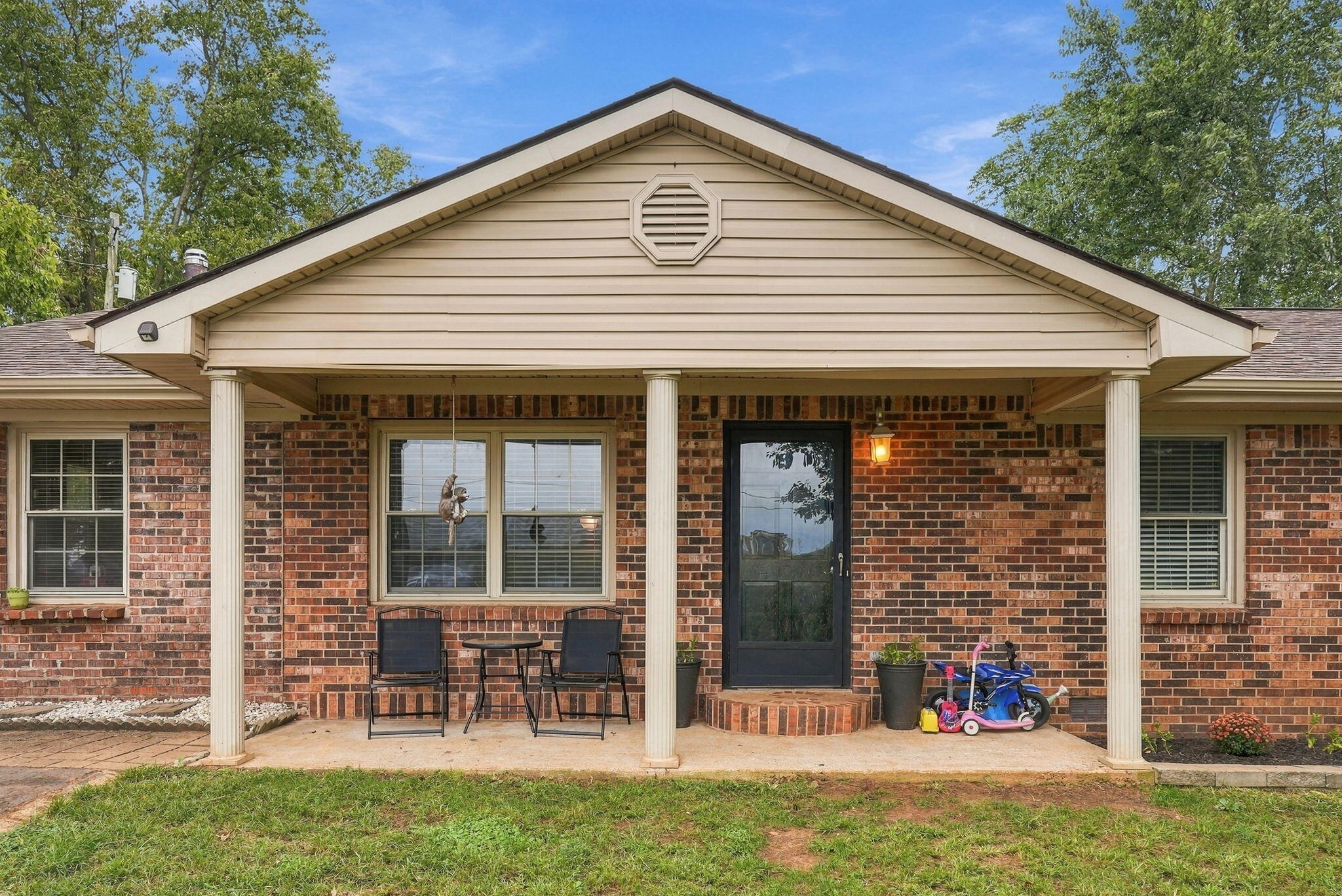 4245 Carpenter Pike Property Photo 1