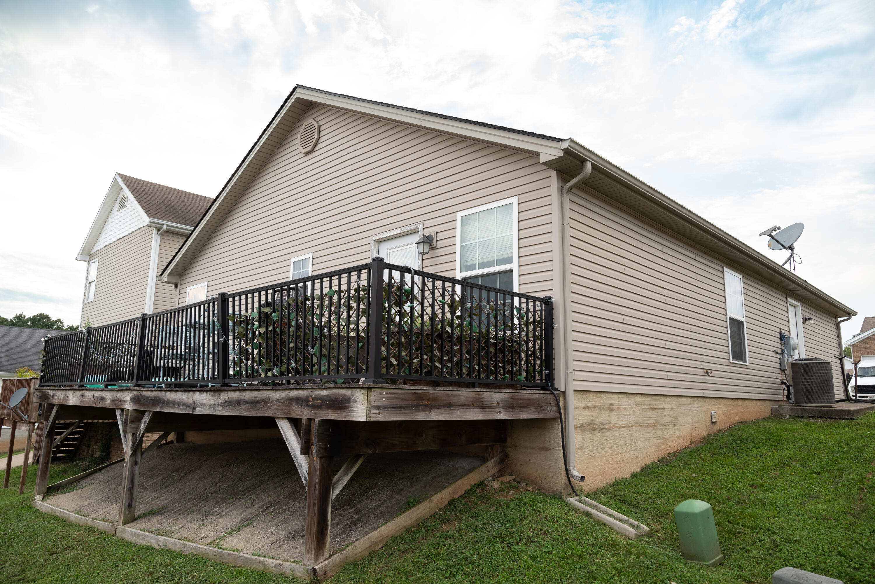 108 Minuteman Drive Property Photo 4
