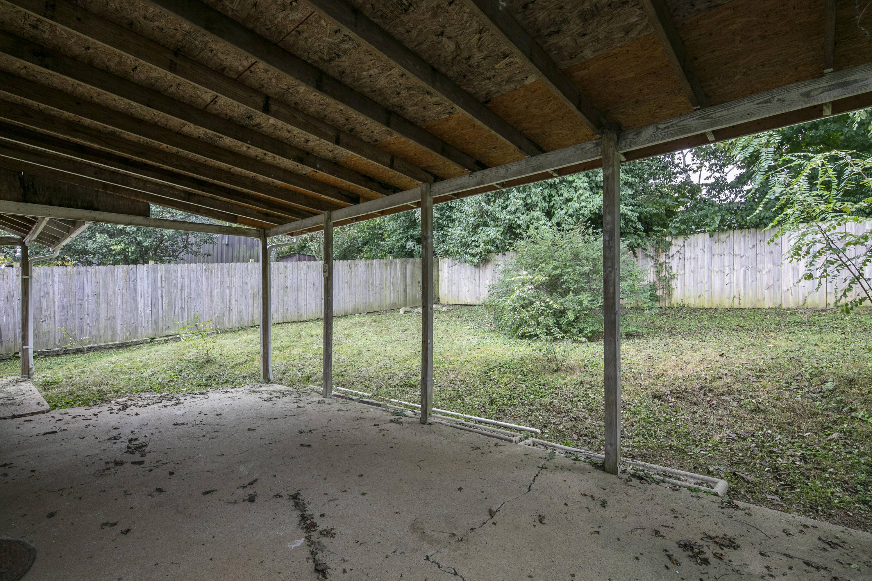600 College Street Property Photo 25