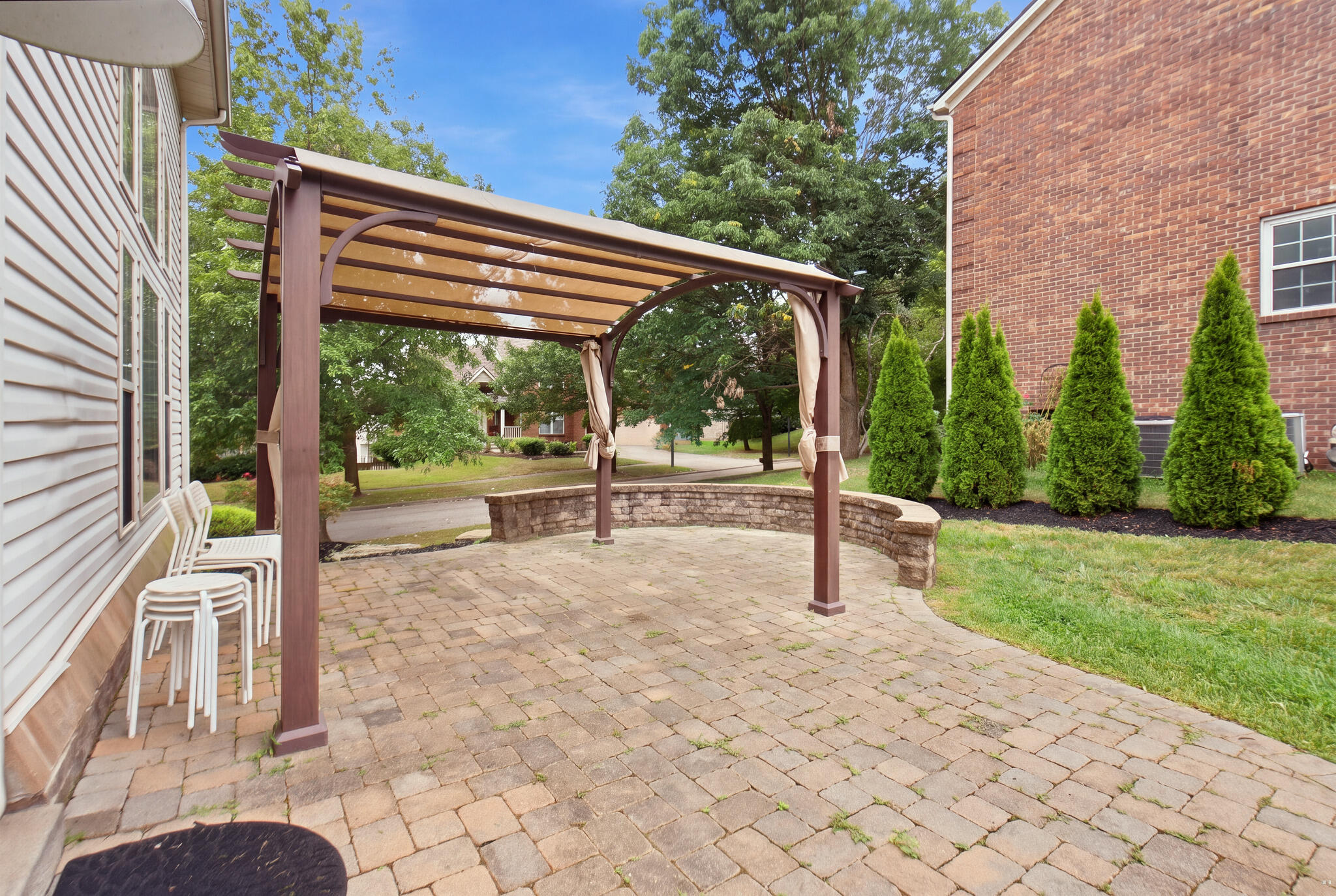 2784 Red Leaf Drive Property Photo 7