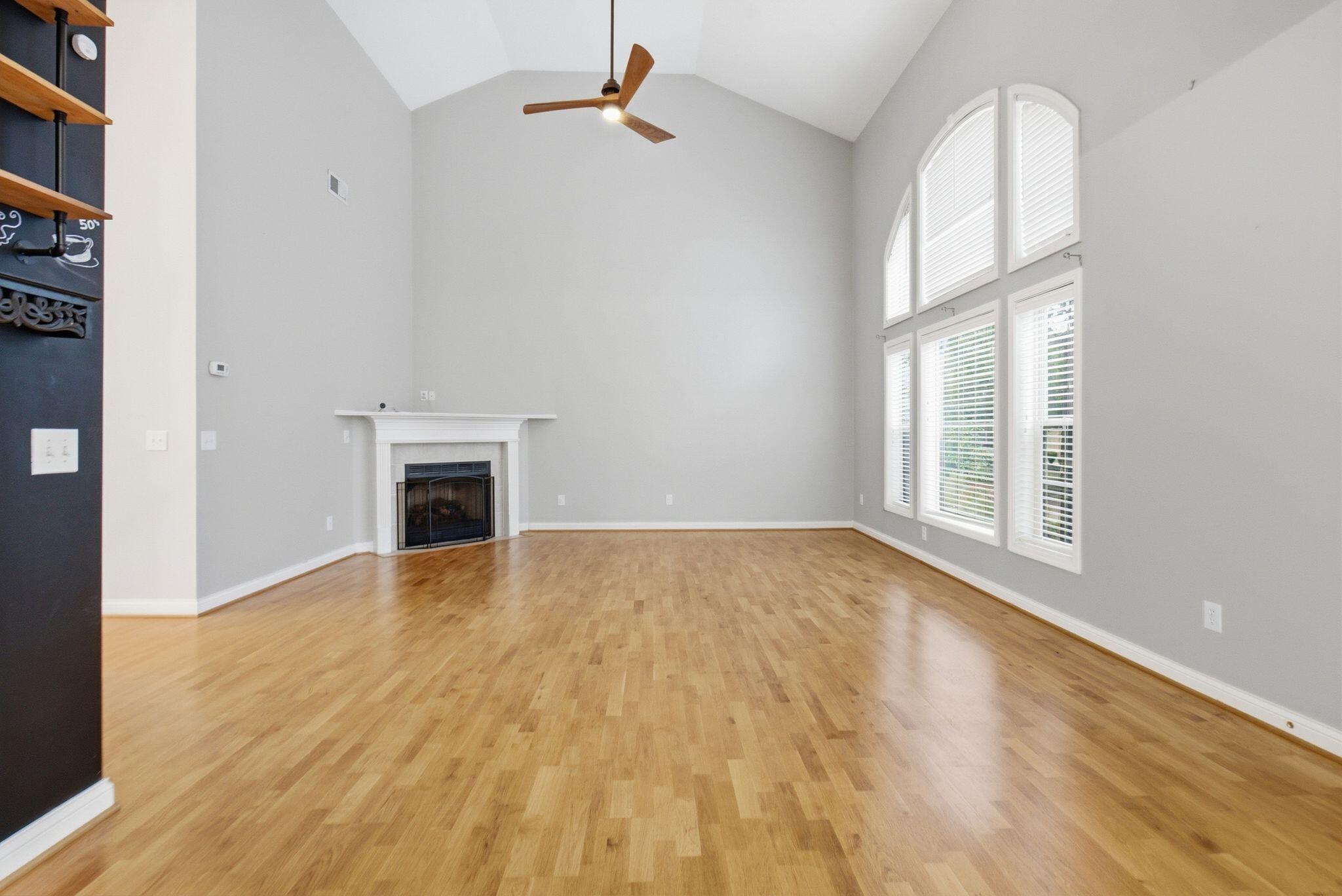 2784 Red Leaf Drive Property Photo 22