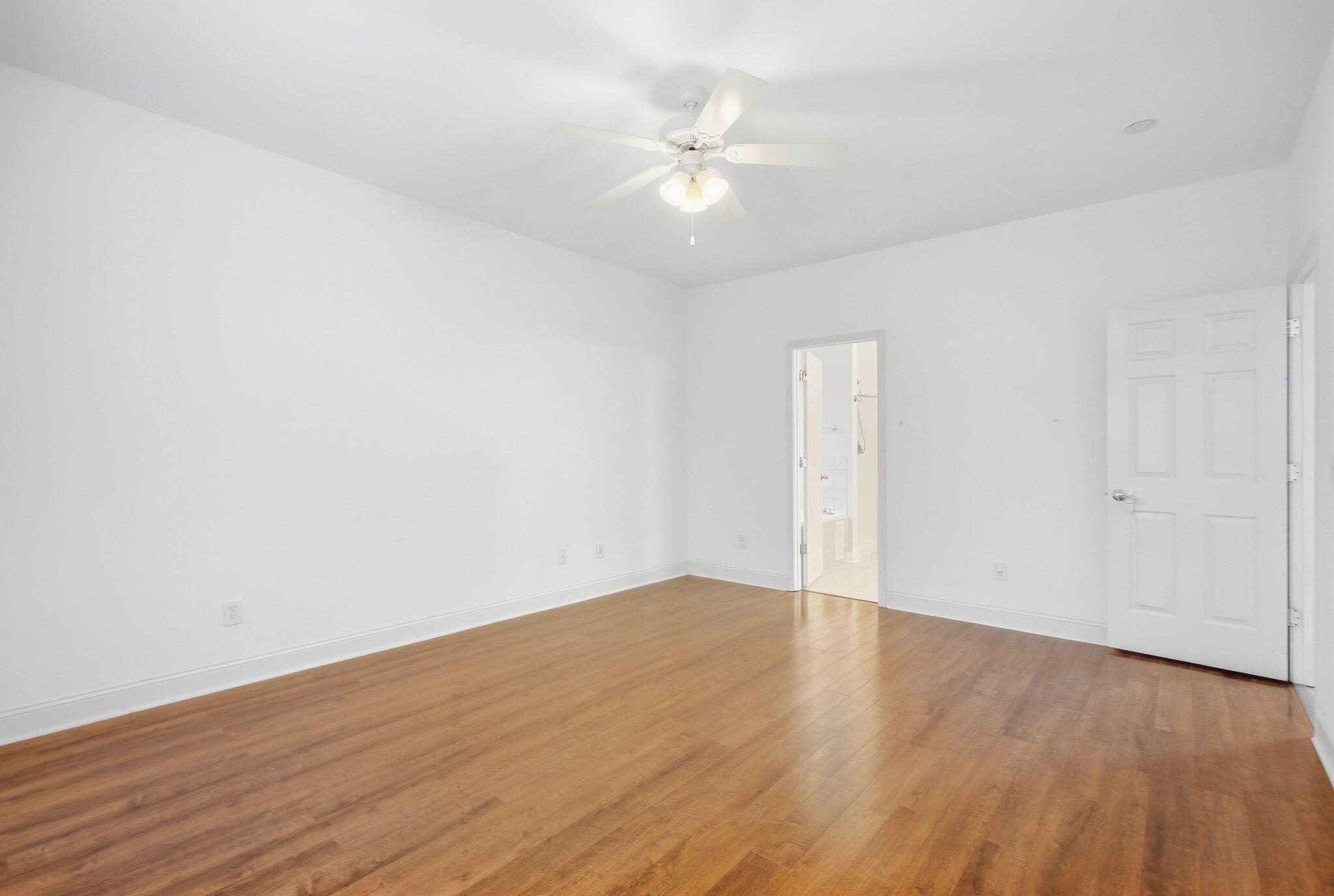 2784 Red Leaf Drive Property Photo 30