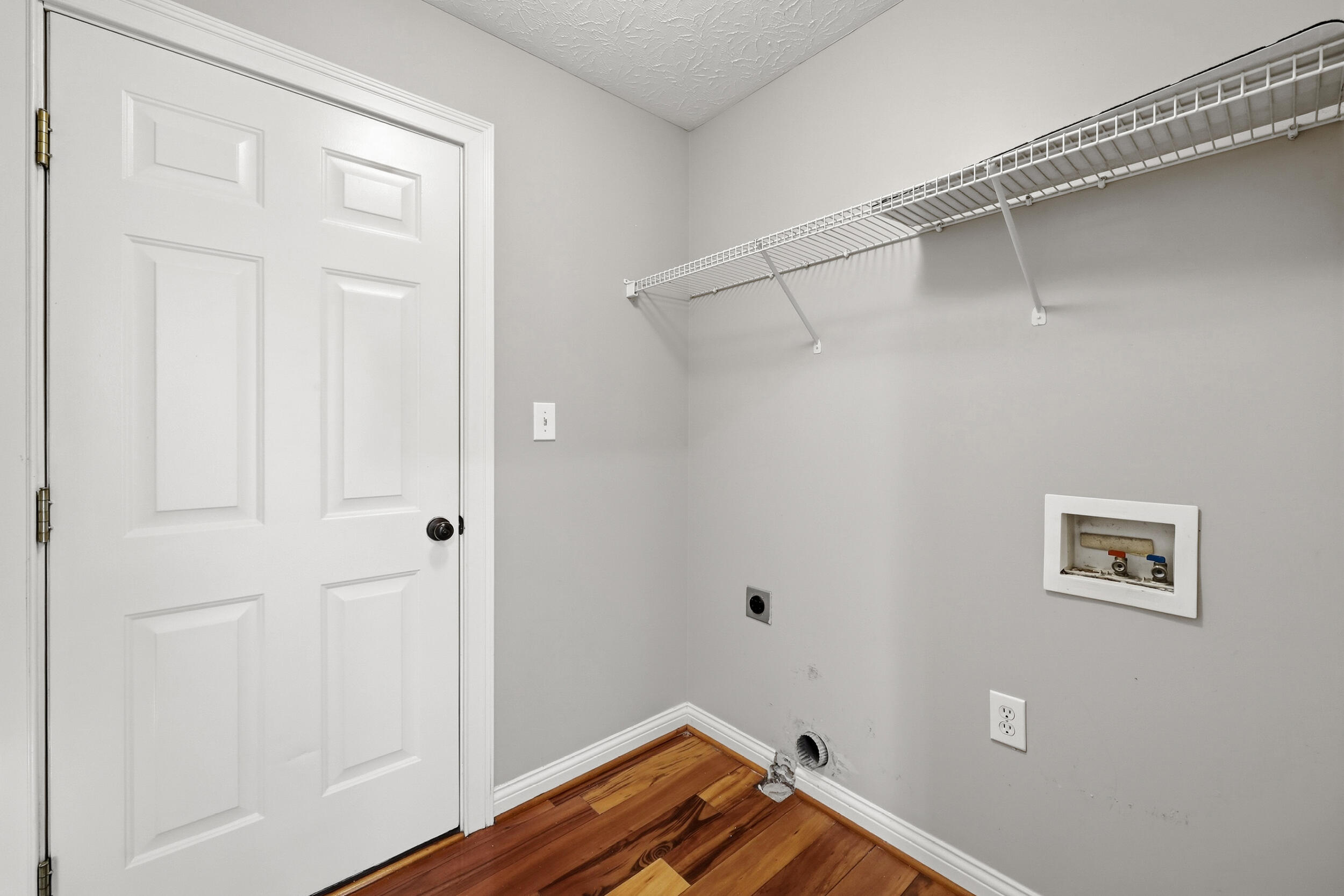 220 Sylvan Way Property Photo 18