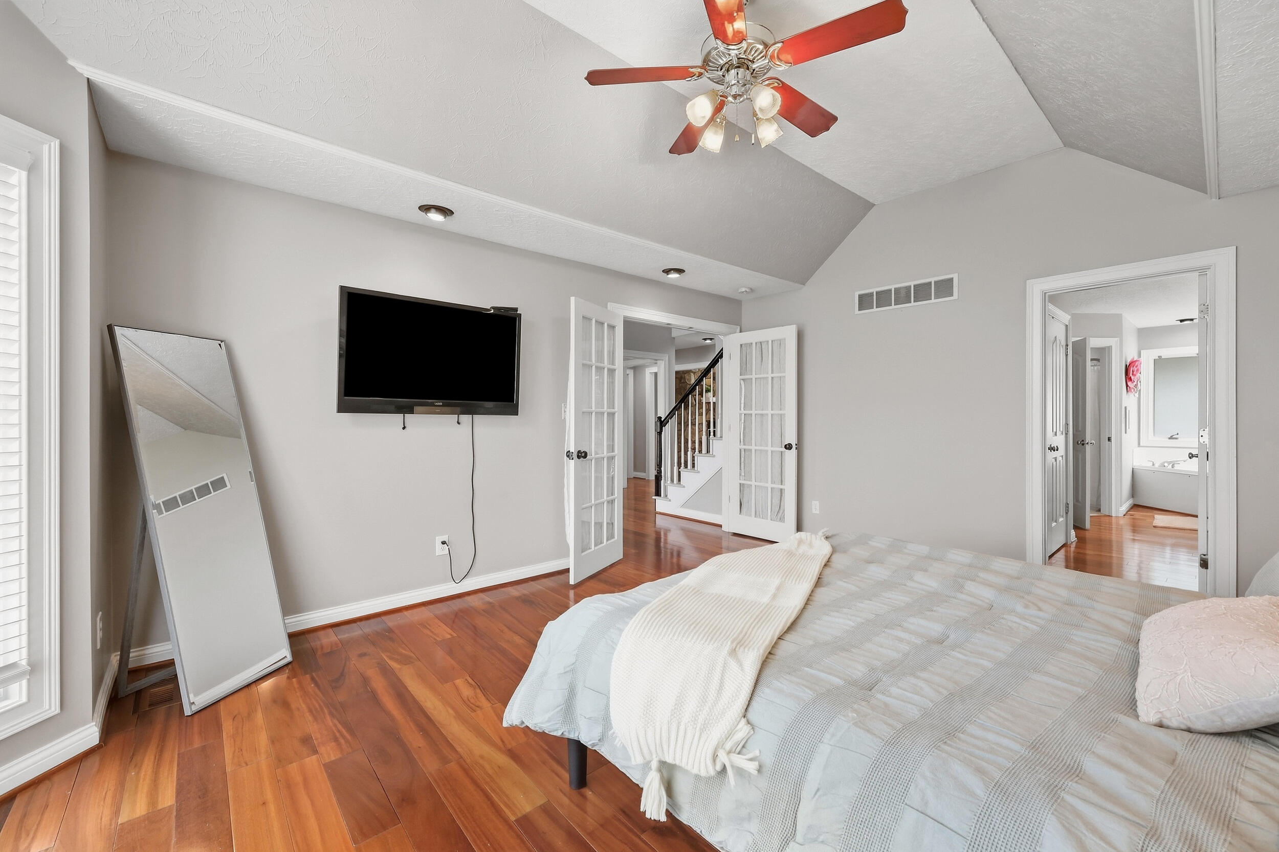 220 Sylvan Way Property Photo 25