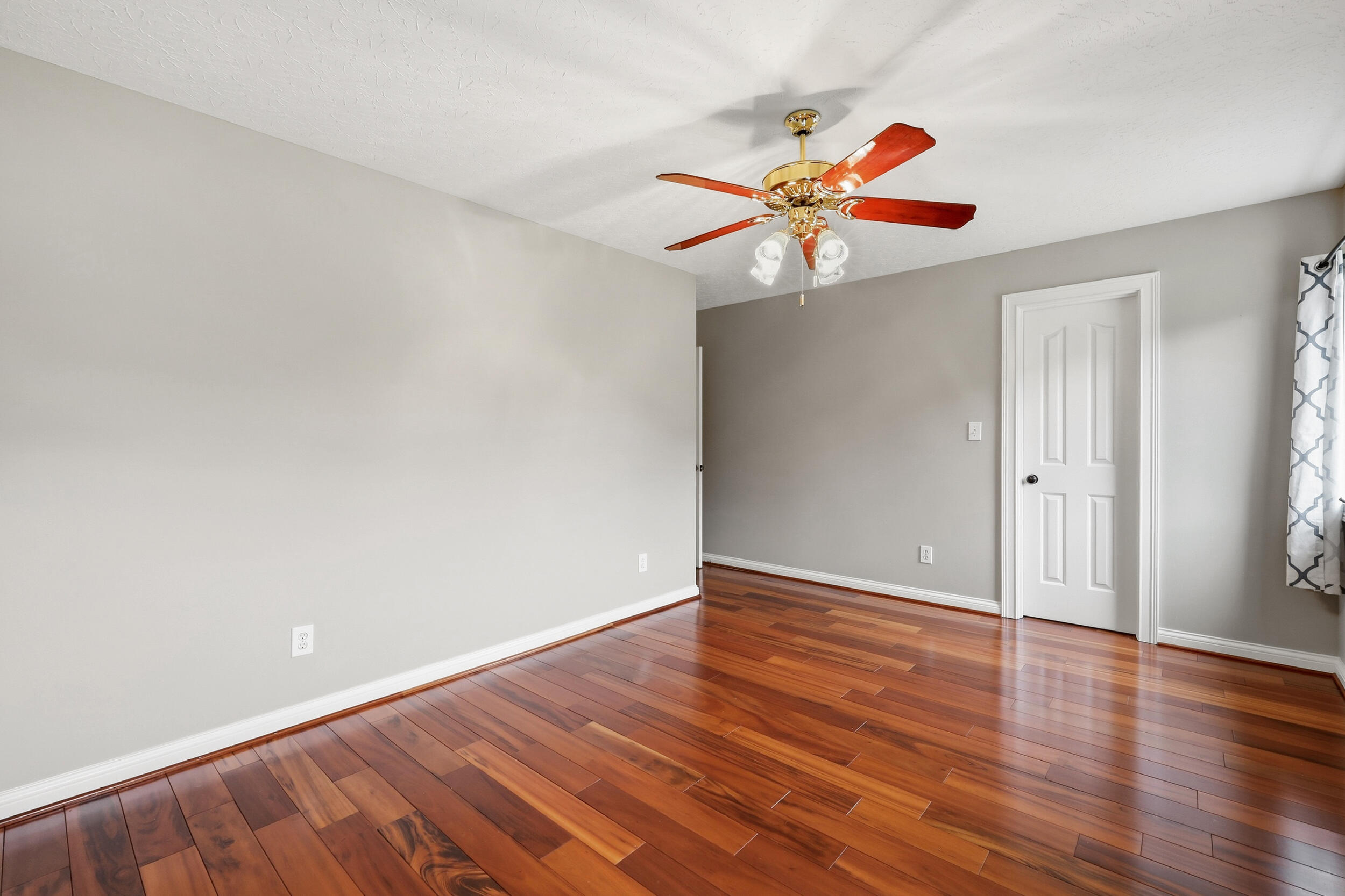 220 Sylvan Way Property Photo 30